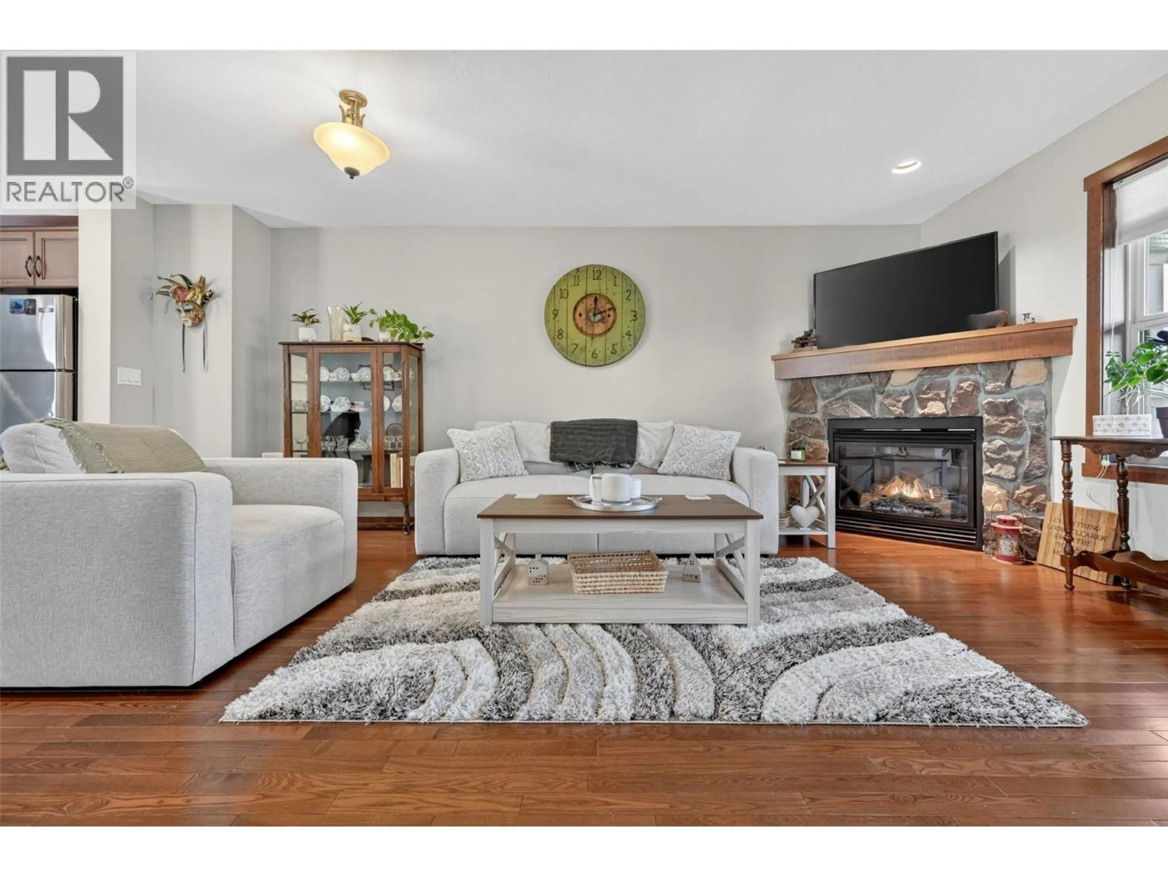 Living room with furniture, wood/laminate floor for 23 - 1000 9TH STREET, Invermere British Columbia V0A1K4