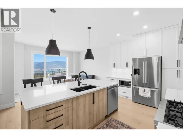 1164 ELK STREET, Penticton 4