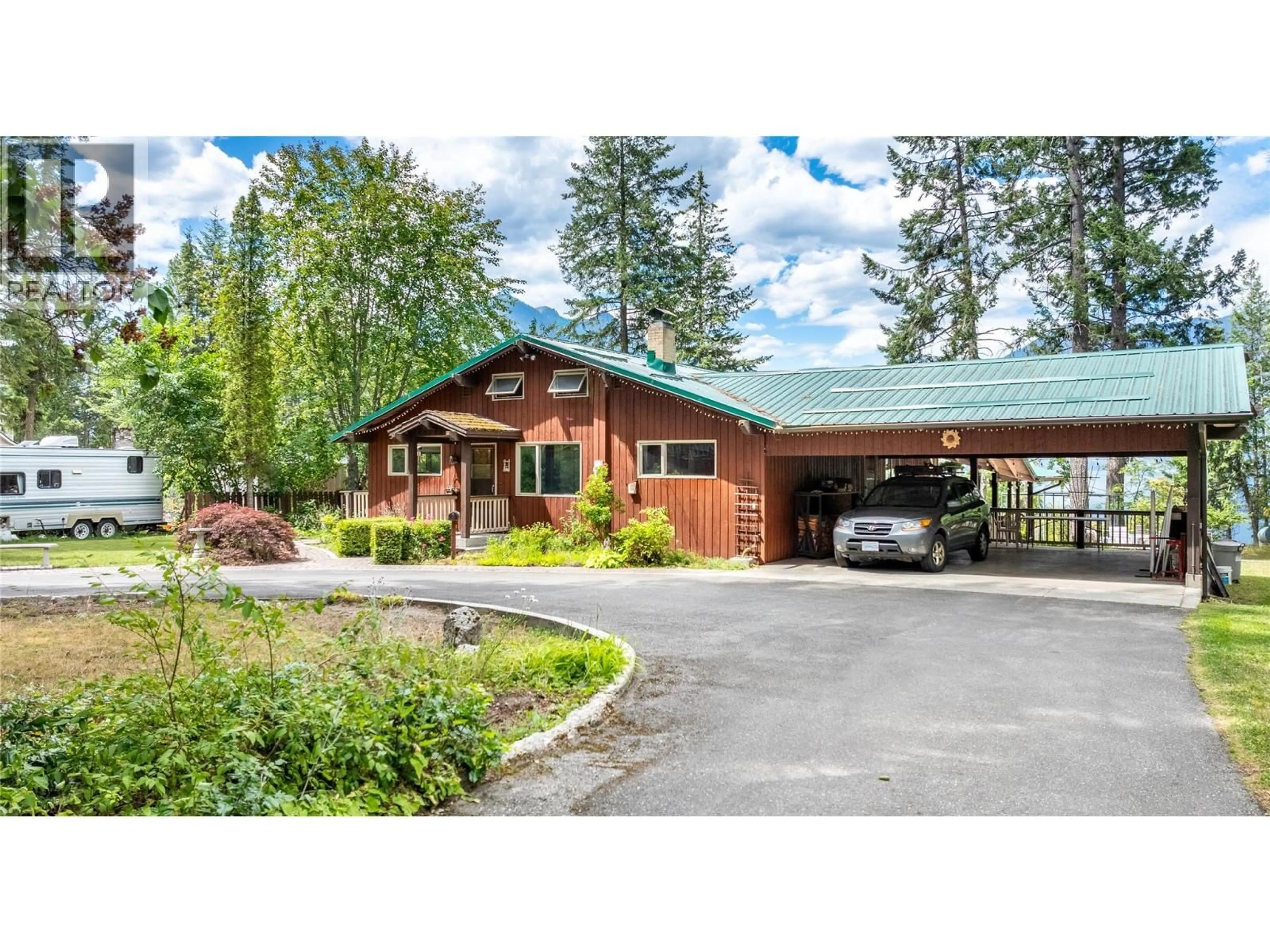 Indoor garage for 10865 SANCA PARK ROAD, Sanca British Columbia V0B1A2