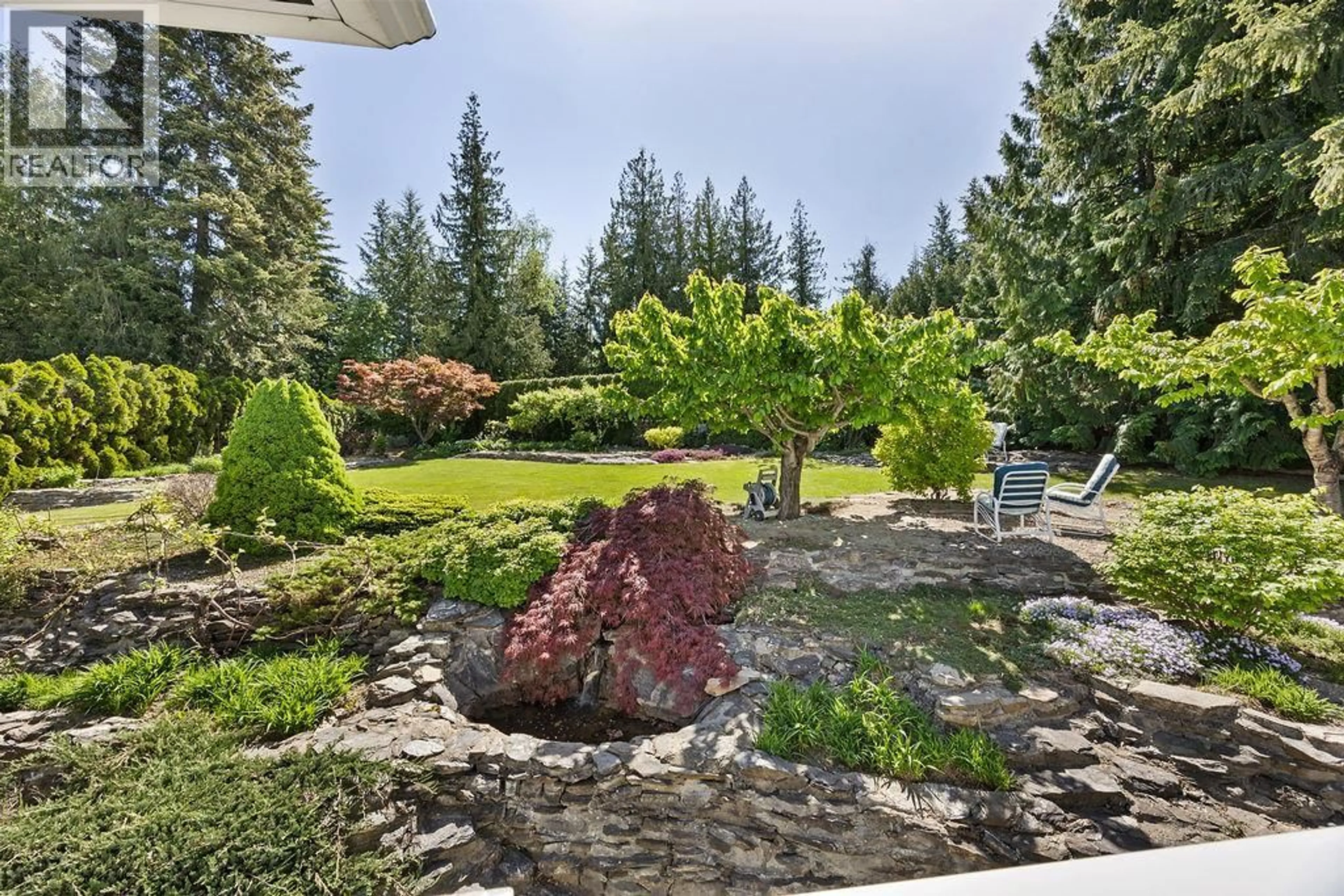 Patio, unknown for 2864 HILLTOP ROAD, Sorrento British Columbia V0E2W1
