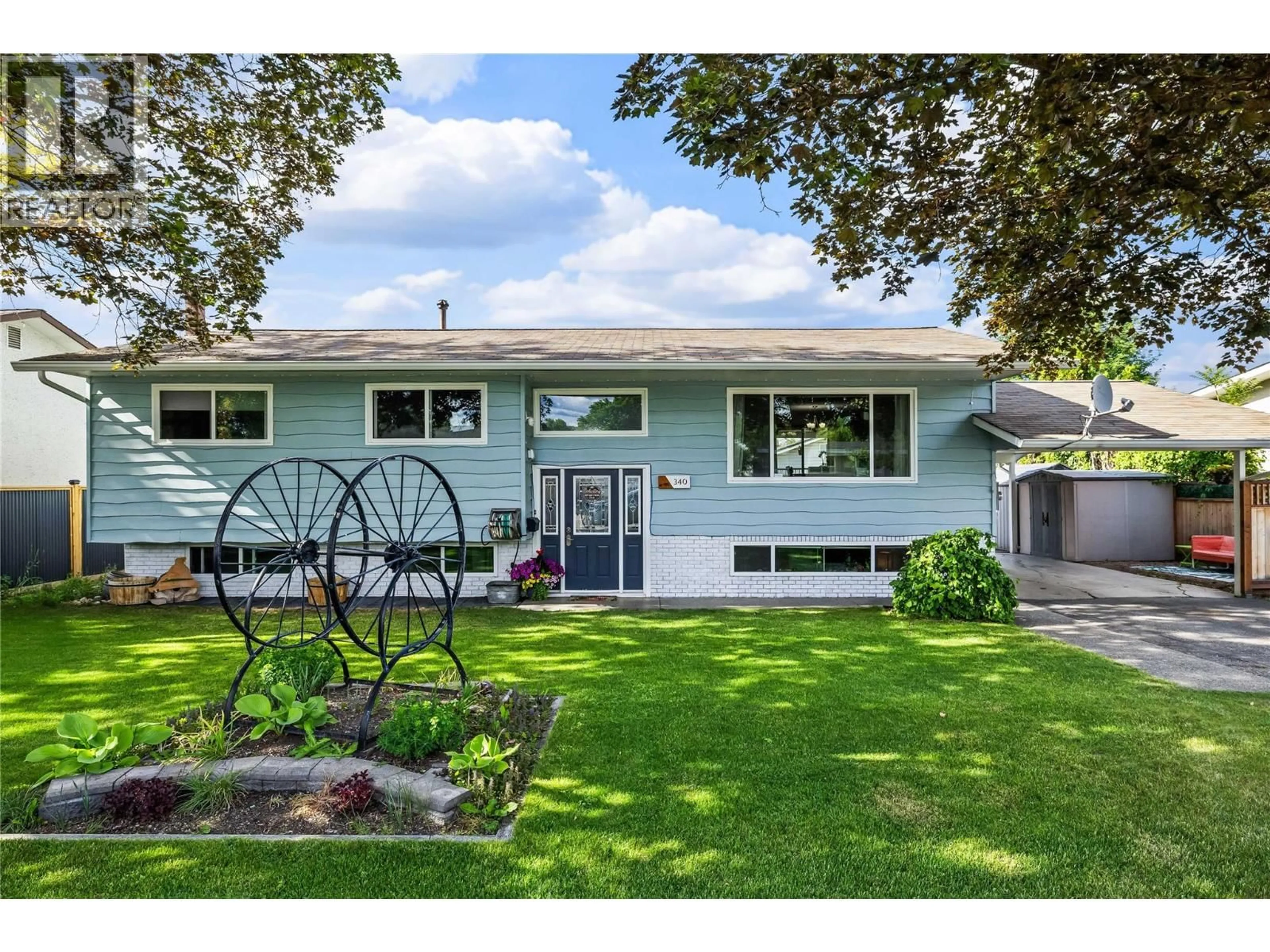 Home with vinyl exterior material, street for 340 ADVENTURE ROAD, Kelowna British Columbia V1X1N4