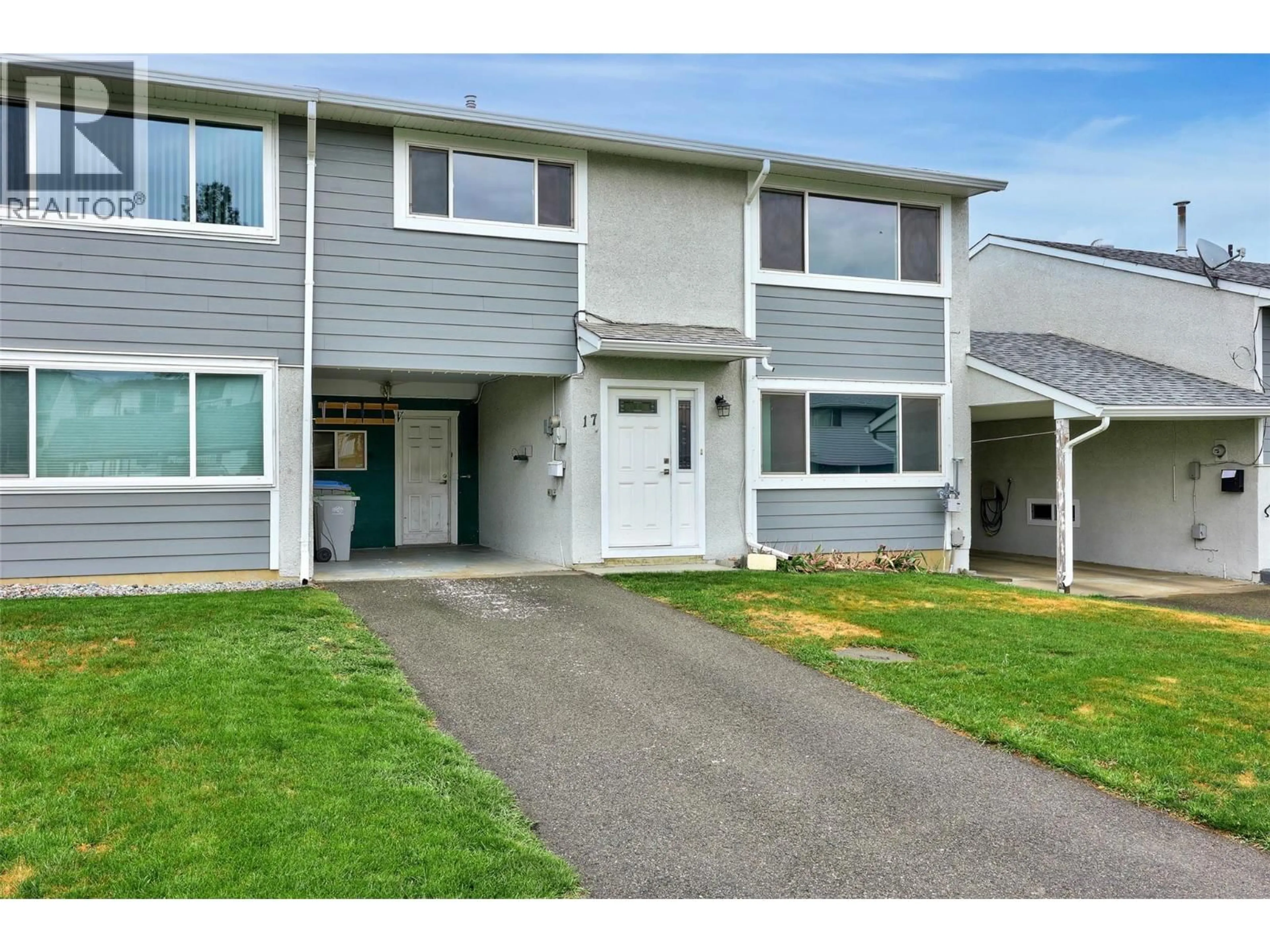 Home with vinyl exterior material, street for 17 - 800 VALHALLA DRIVE, Kamloops British Columbia V2B1R8