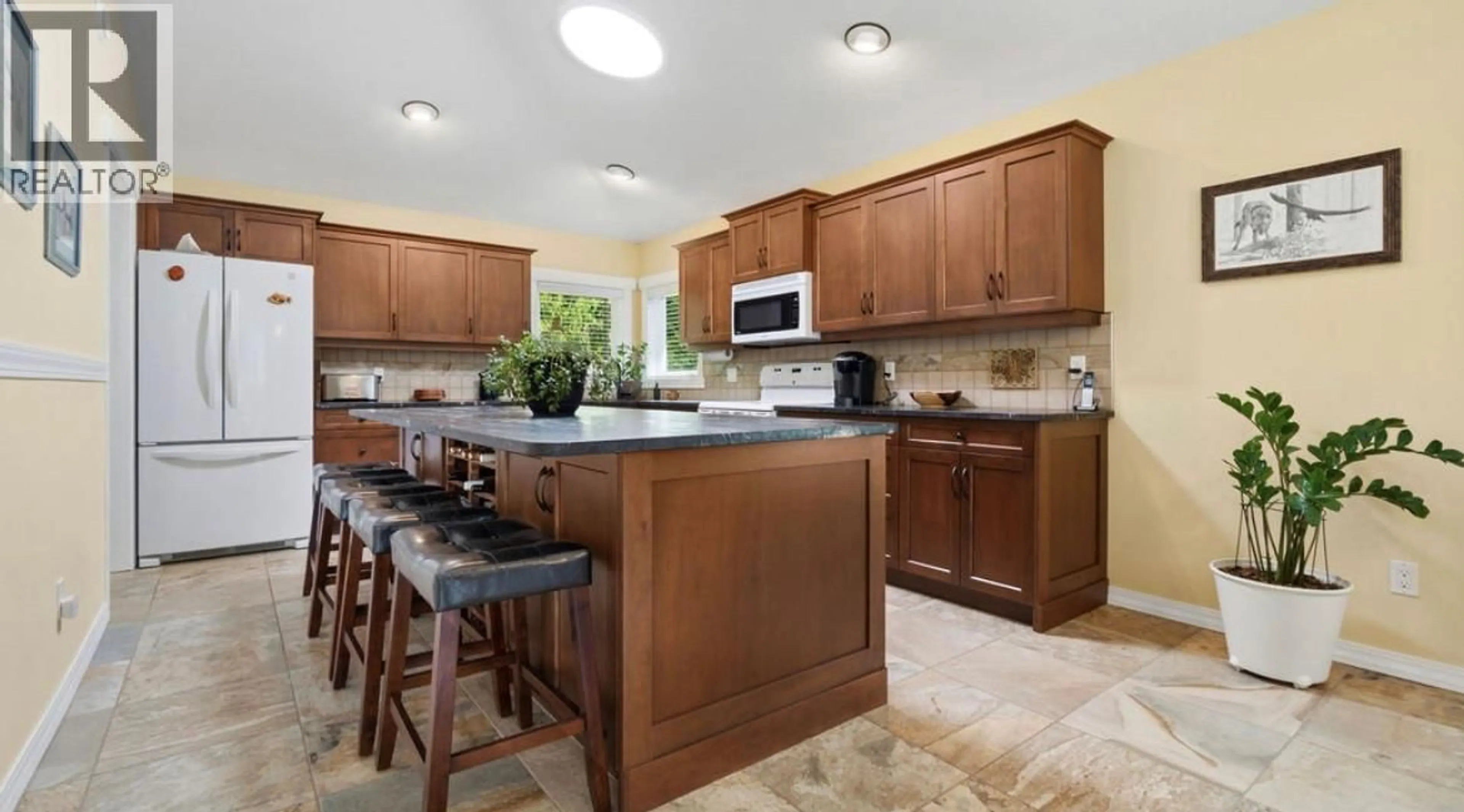 Unknown for 427 BAYLES ROAD, Nakusp British Columbia V0G1R1