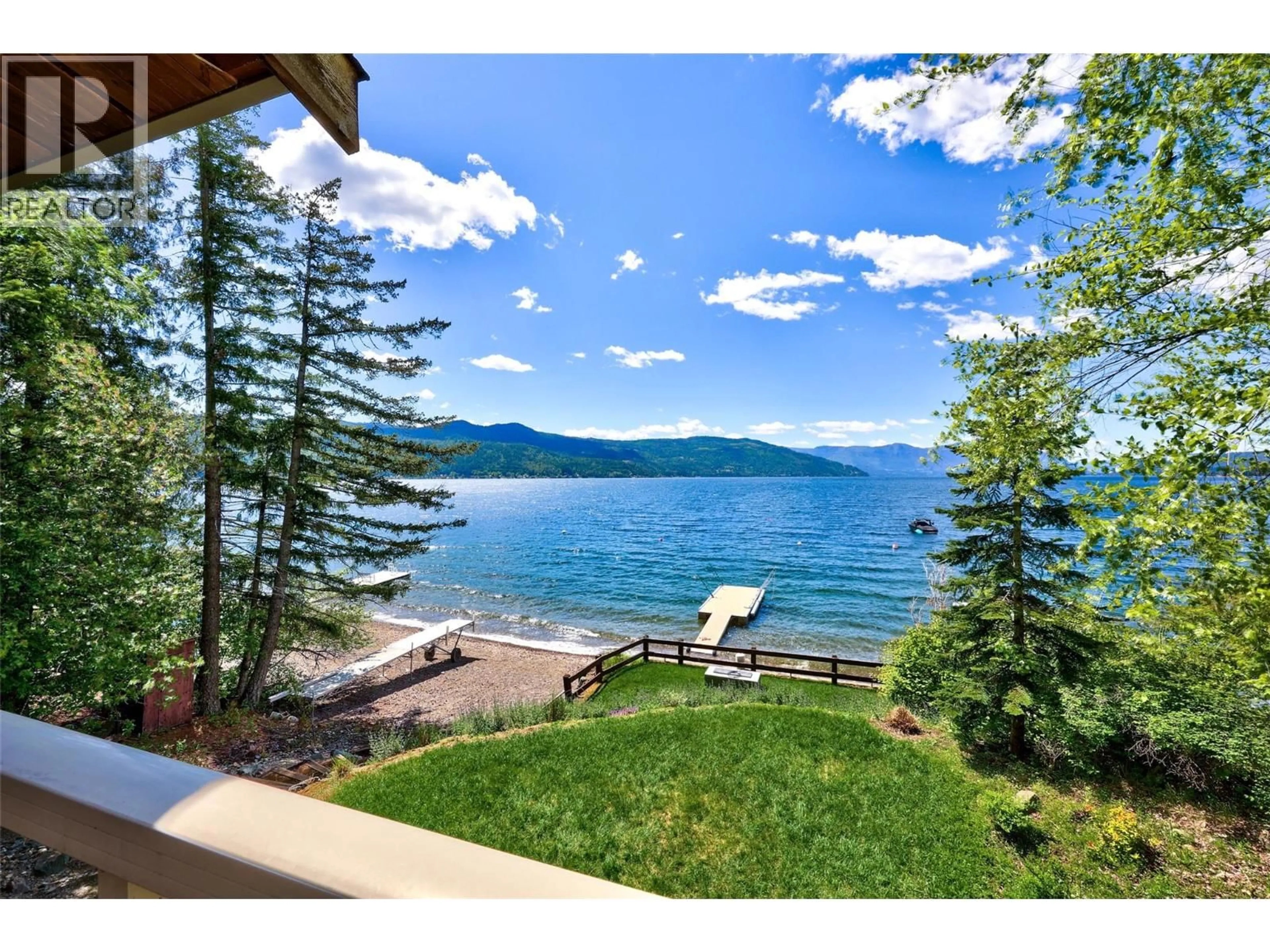 Patio, water/lake/river/ocean view for 6058 DAVIS ROAD, Magna Bay British Columbia V0E1L0