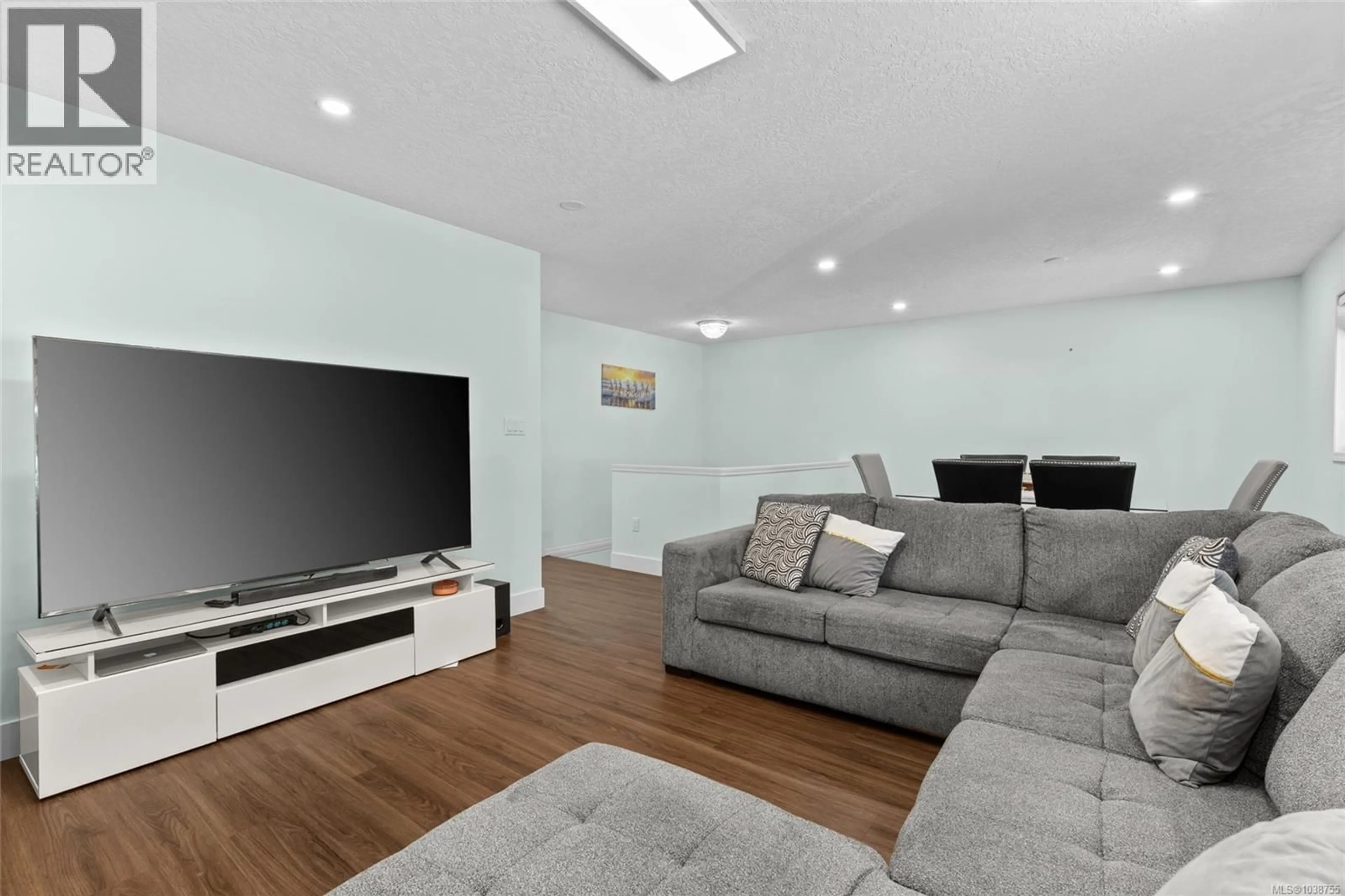 Living room with furniture, unknown for 1039 HASLAM AVENUE, Langford British Columbia V9B2N3