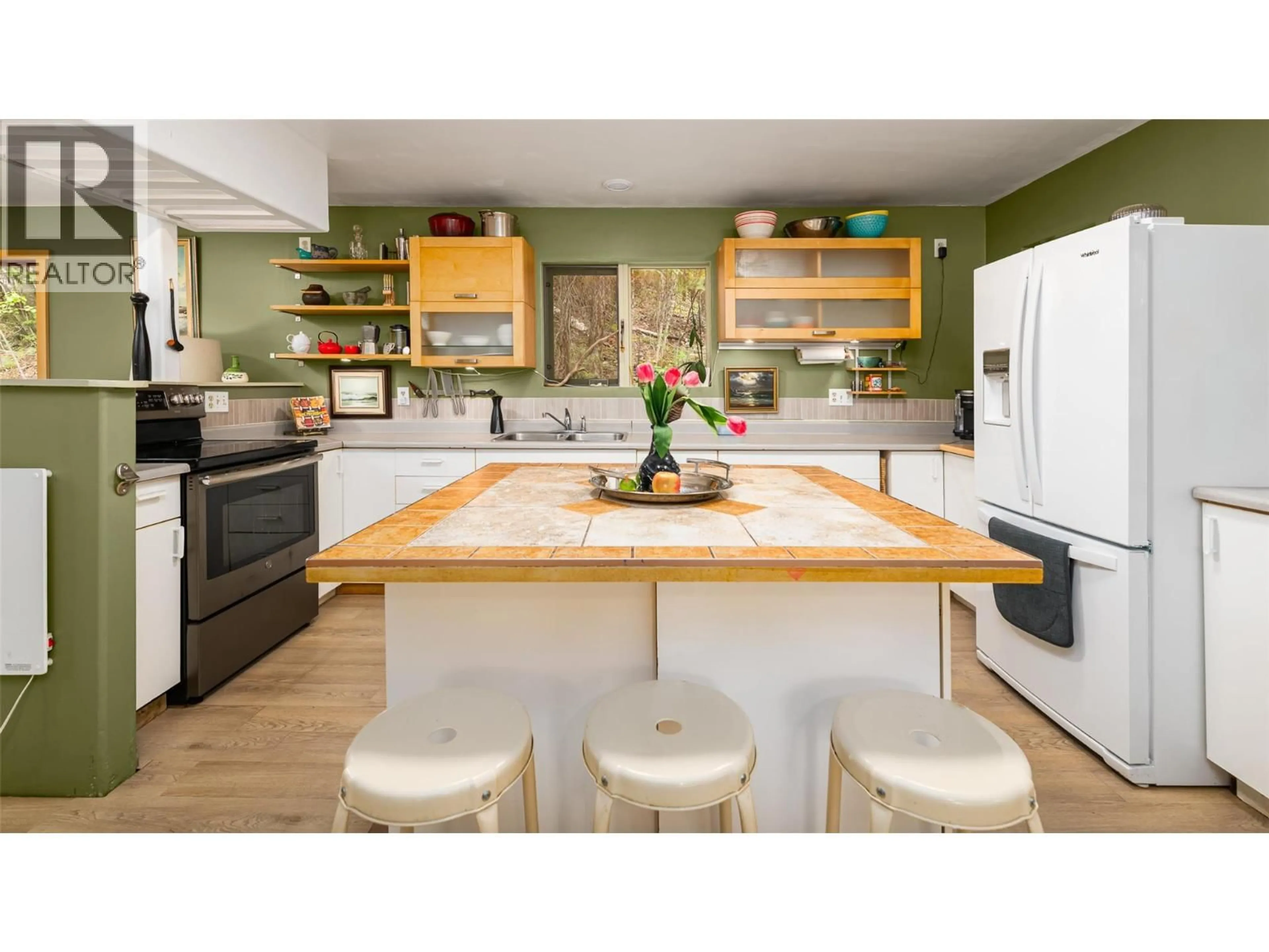 Unknown for 426 ASPEN ROAD, Riondel British Columbia V0B2B0