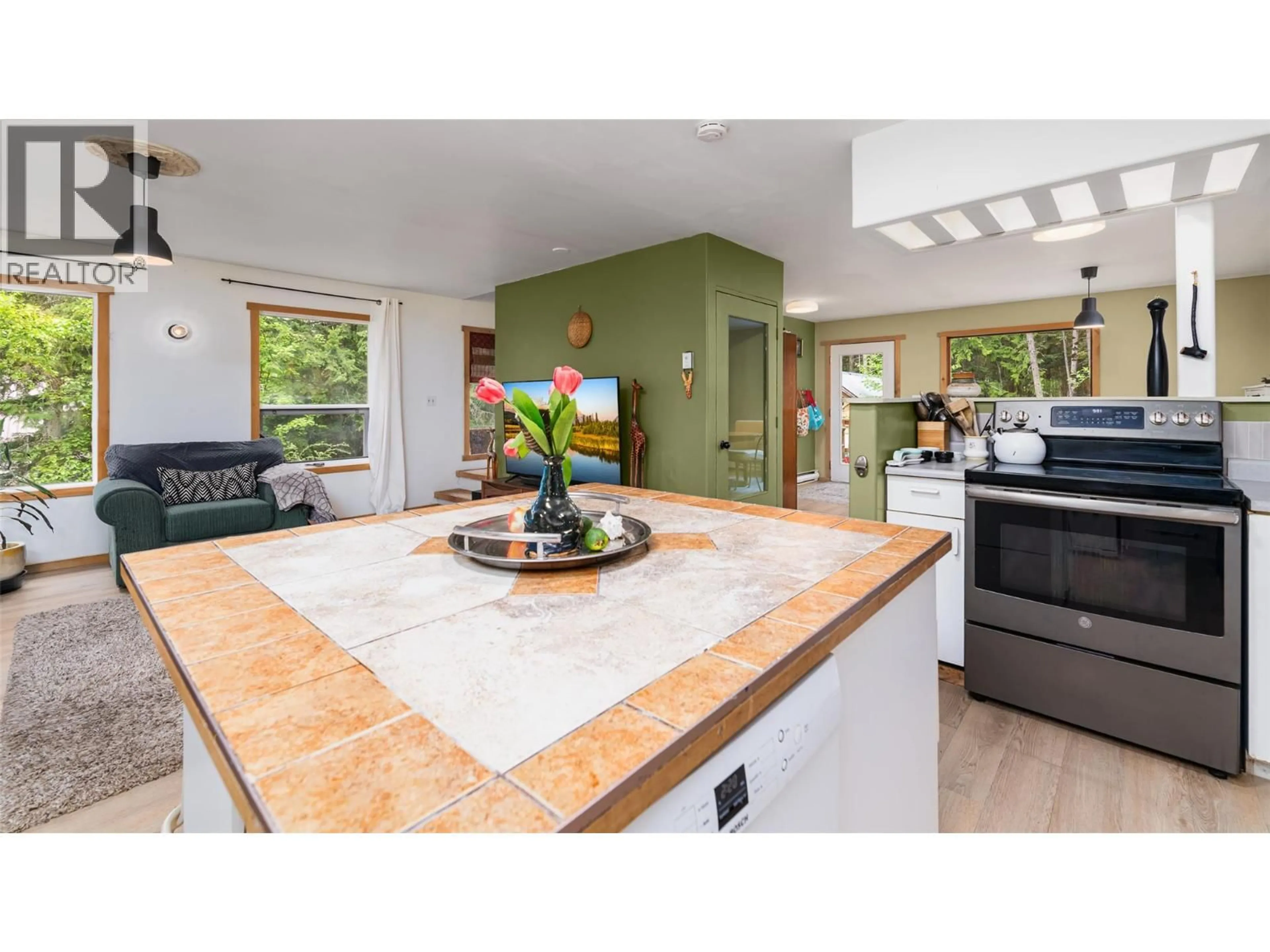 Unknown for 426 ASPEN ROAD, Riondel British Columbia V0B2B0