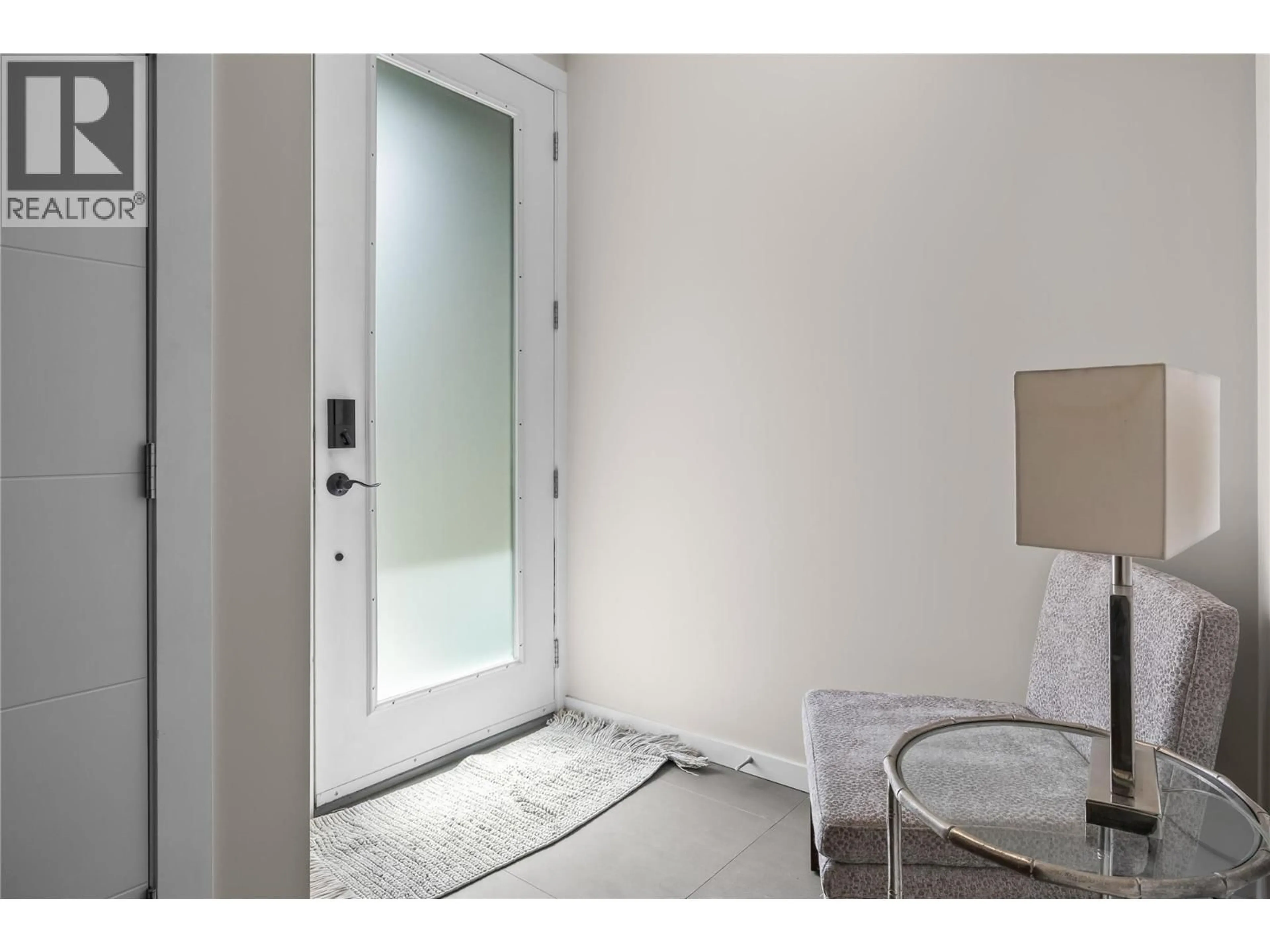 Indoor entryway for 20 - 1818 PEAK POINT COURT, West Kelowna British Columbia V1Z4B4