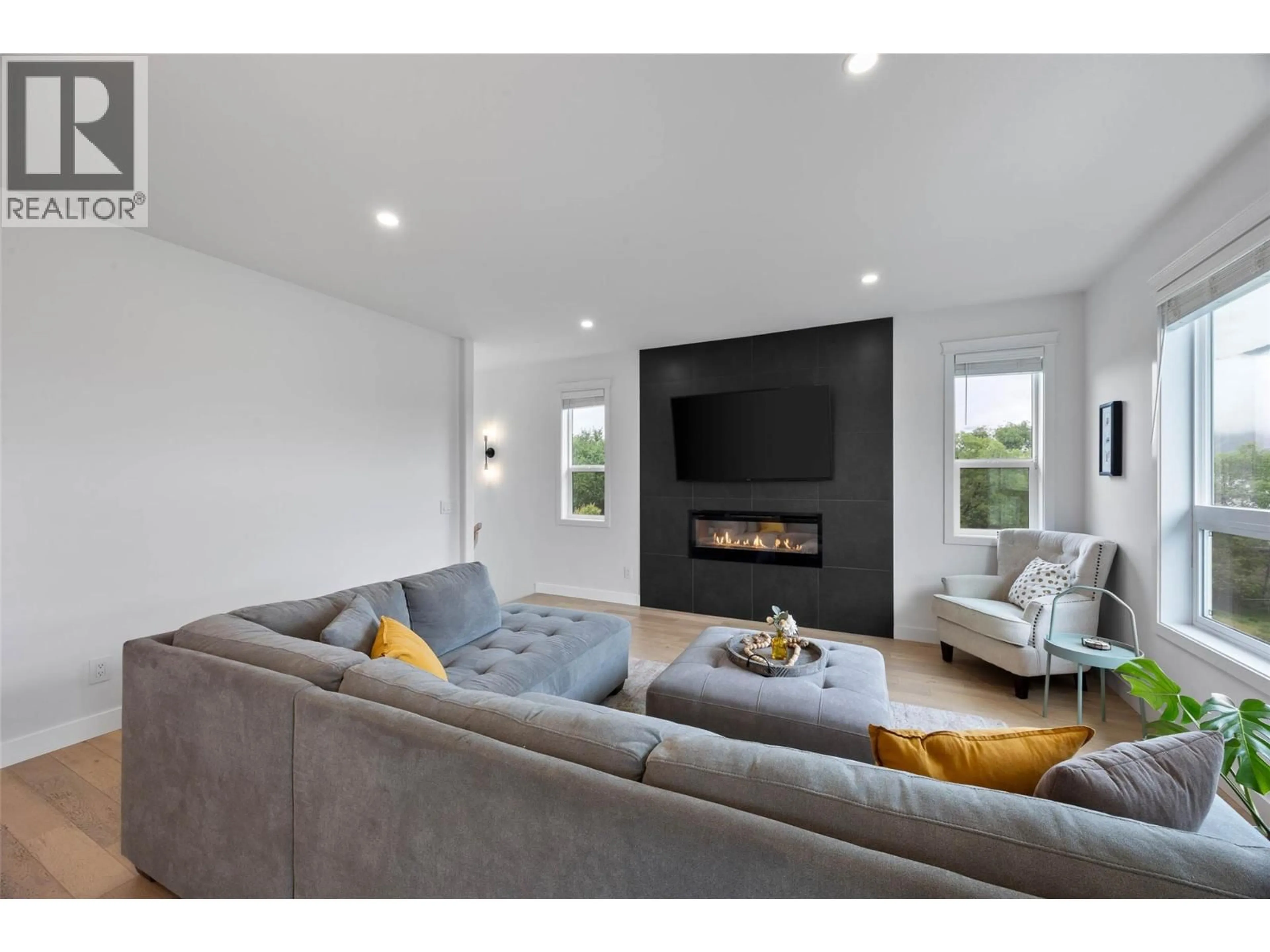 Unknown for 2575 ELSTON DRIVE, Kamloops British Columbia V2B0J9