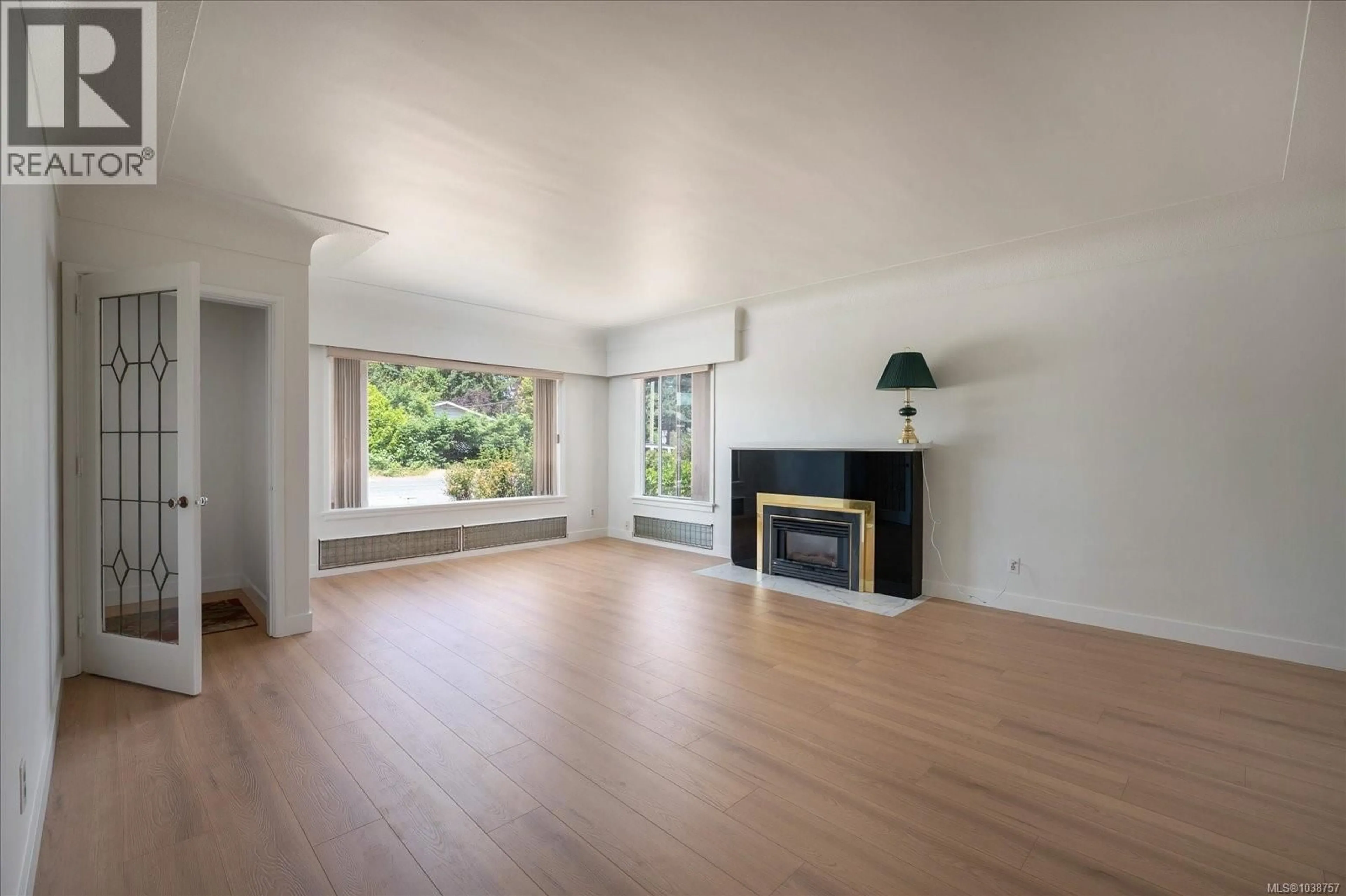 A pic of a room for 421 JUNIPER STREET, Nanaimo British Columbia V9S1X7