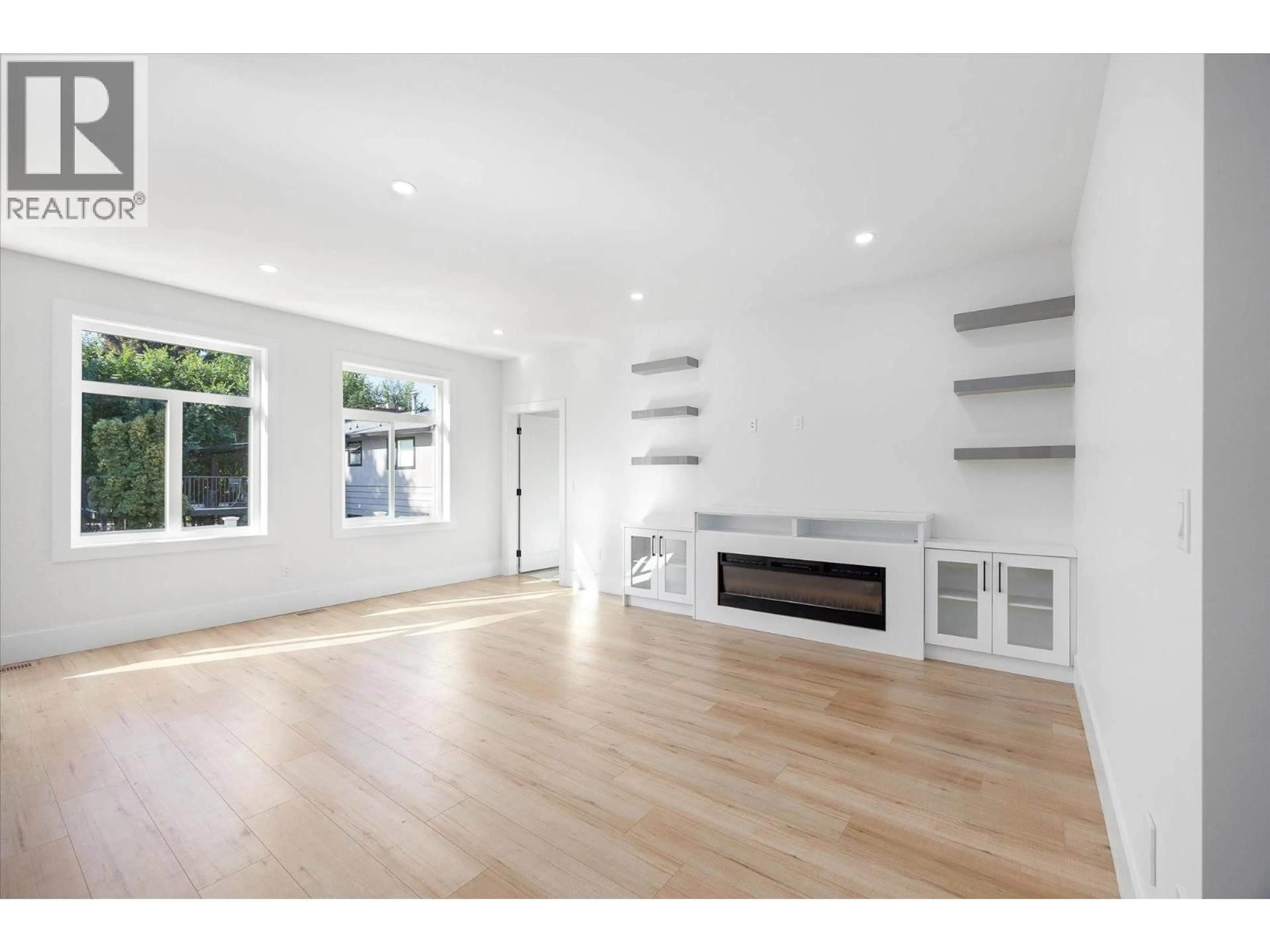 Unknown for 705 MCCLURE ROAD, Kelowna British Columbia V1W1M2