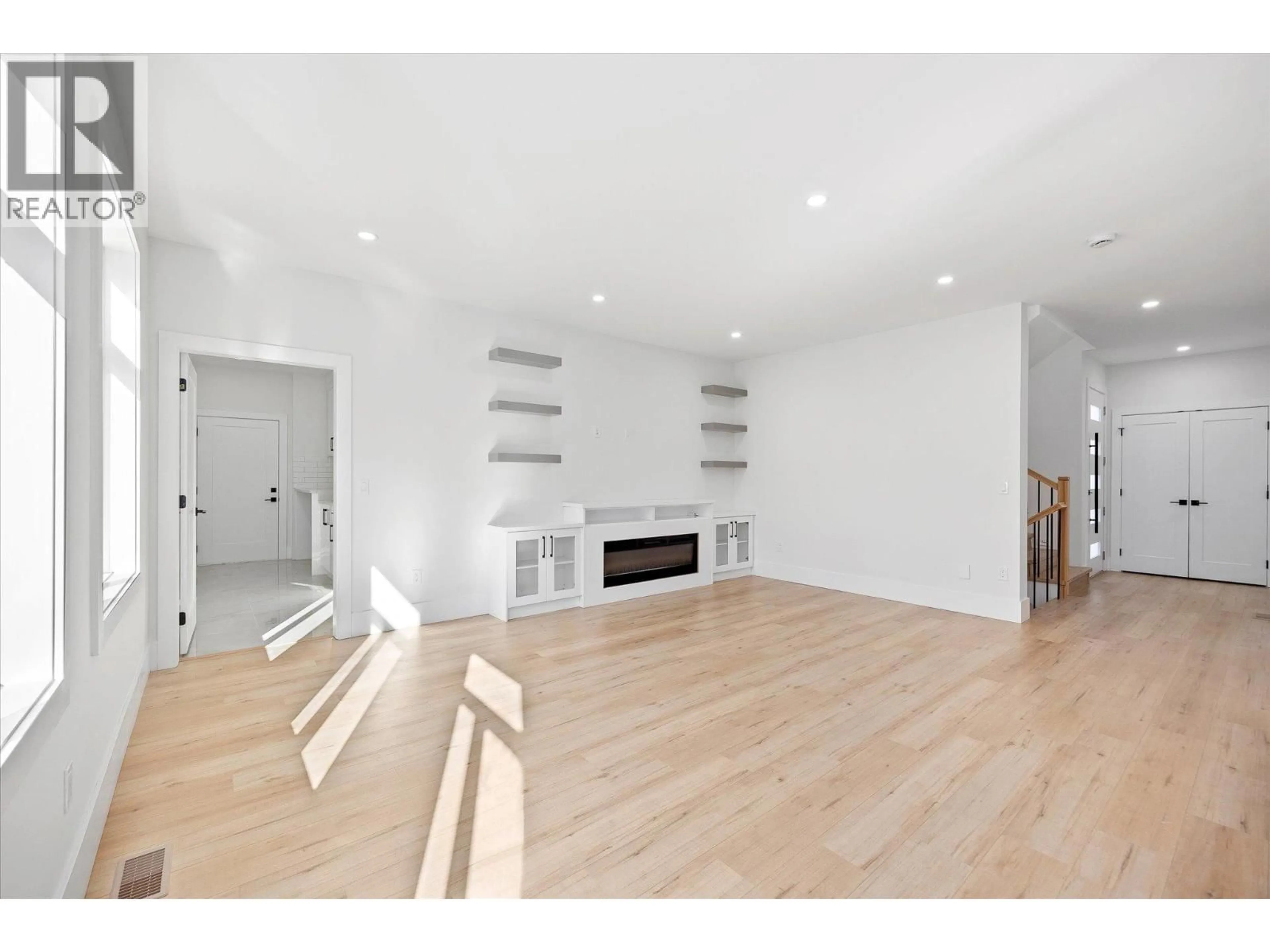 A pic of a room for 705 MCCLURE ROAD, Kelowna British Columbia V1W1M2