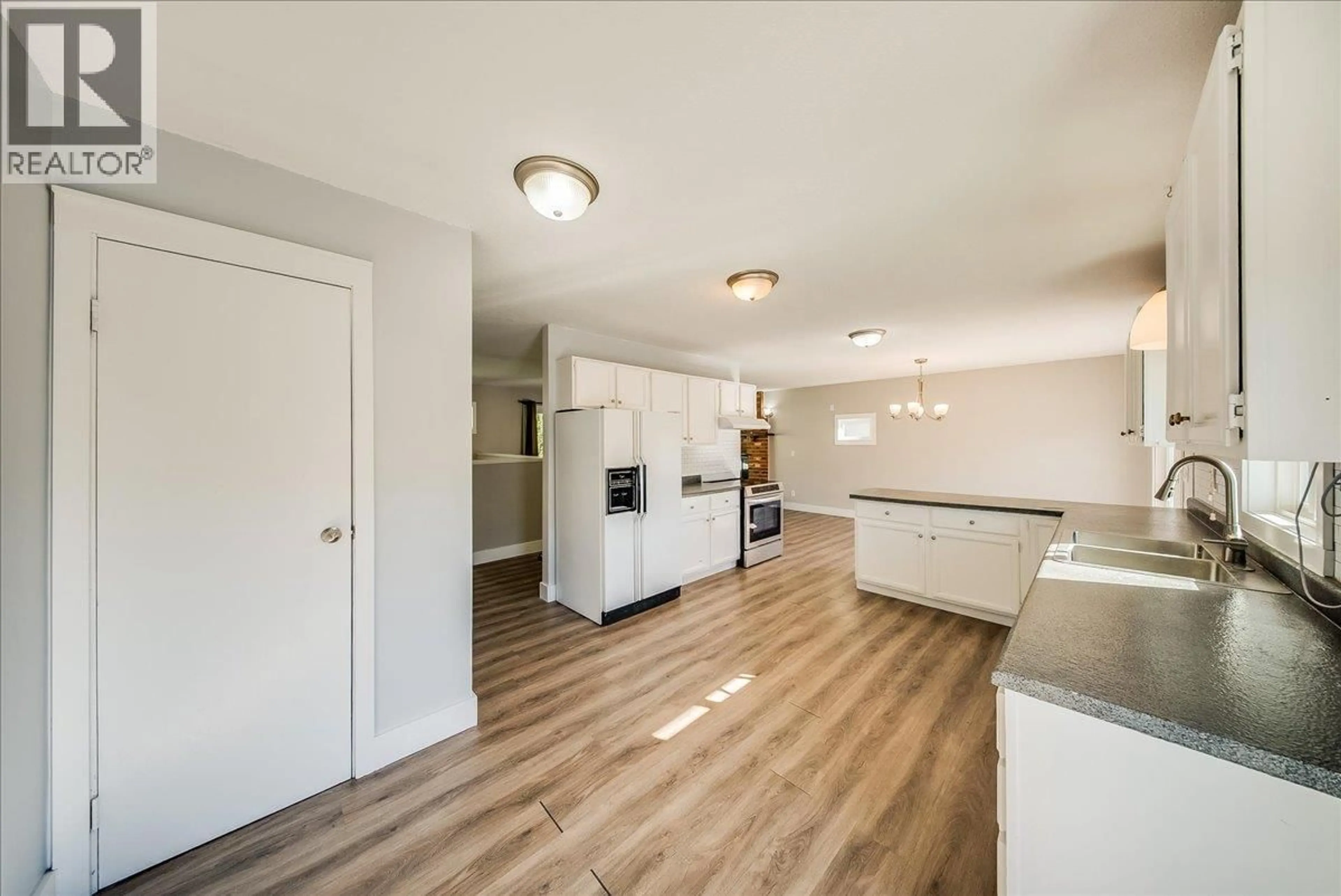 Unknown for 909 7TH STREET, Montrose British Columbia V0G1P0