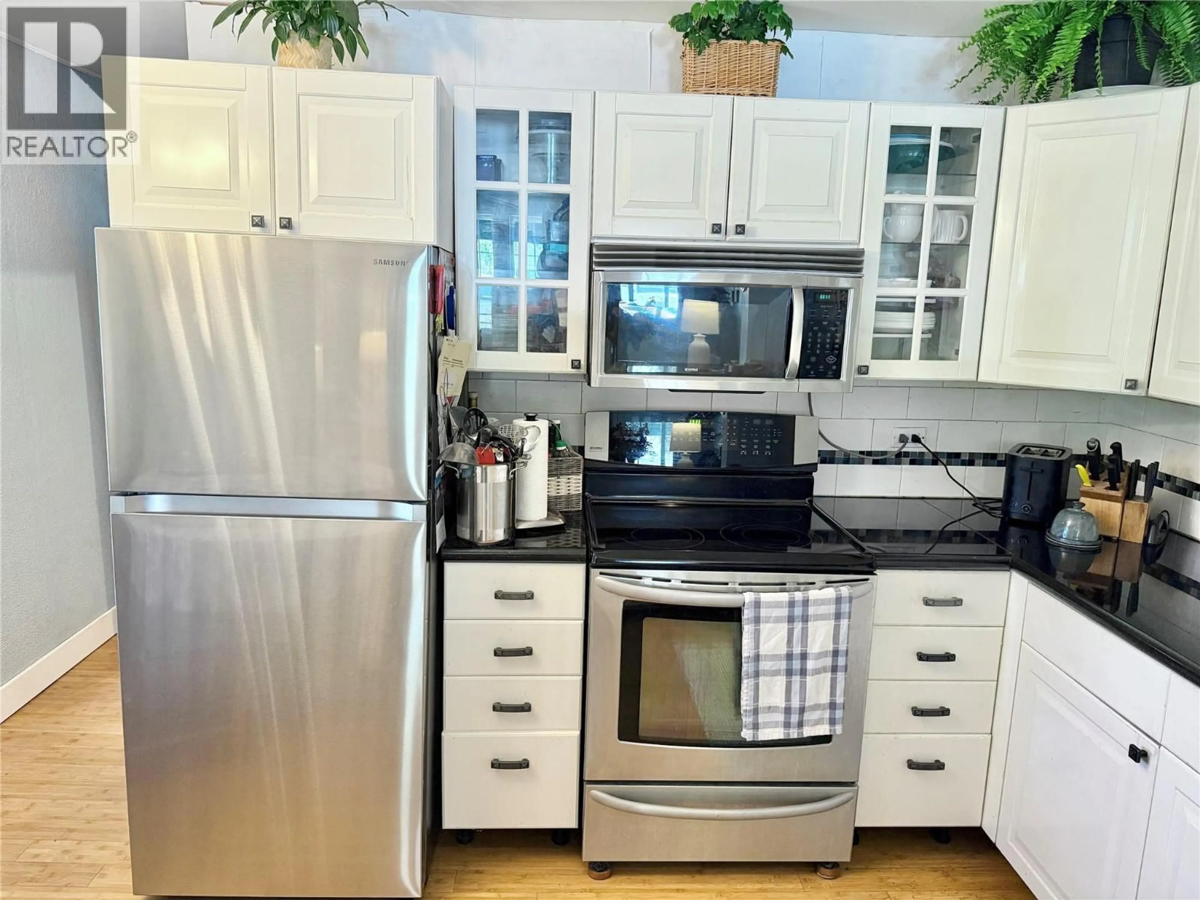 Standard kitchen, unknown for 1050 HILLSIDE AVENUE, Chase British Columbia V0E1M0