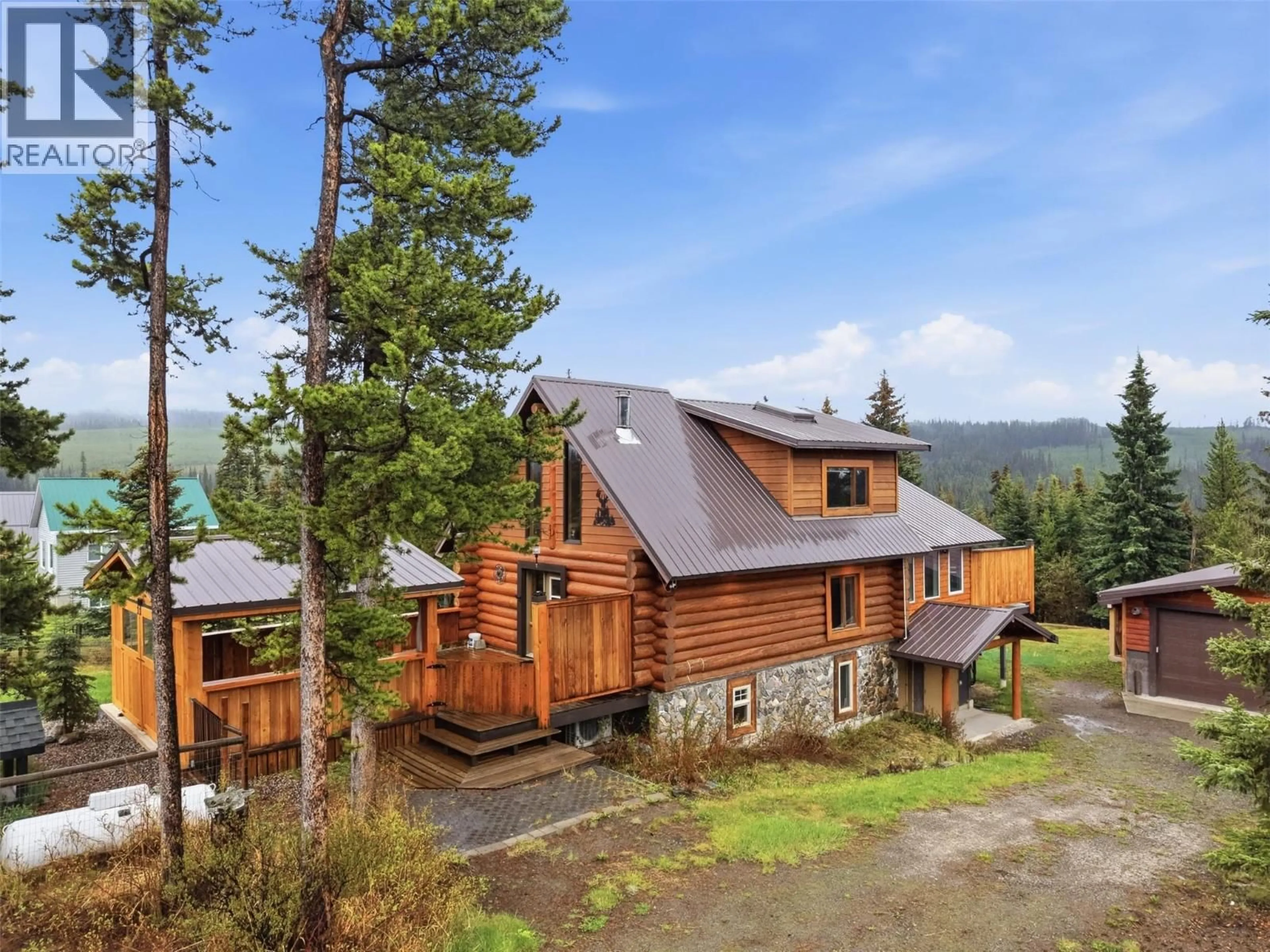 A pic from outside/outdoor area/front of a property/back of a property/a pic from drone, unknown for 4761 ATWATER ROAD, Logan Lake British Columbia V0K1W0
