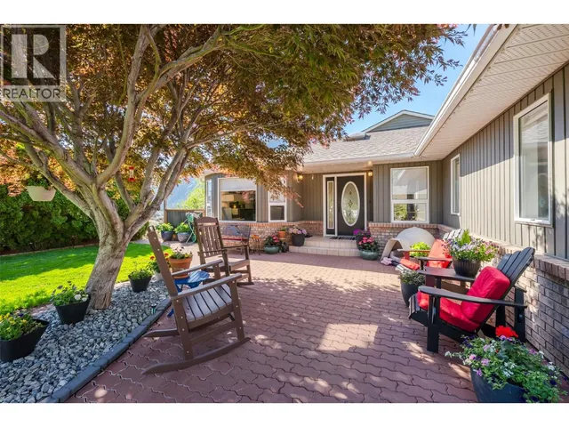 101 2ND AVENUE, Keremeos 4