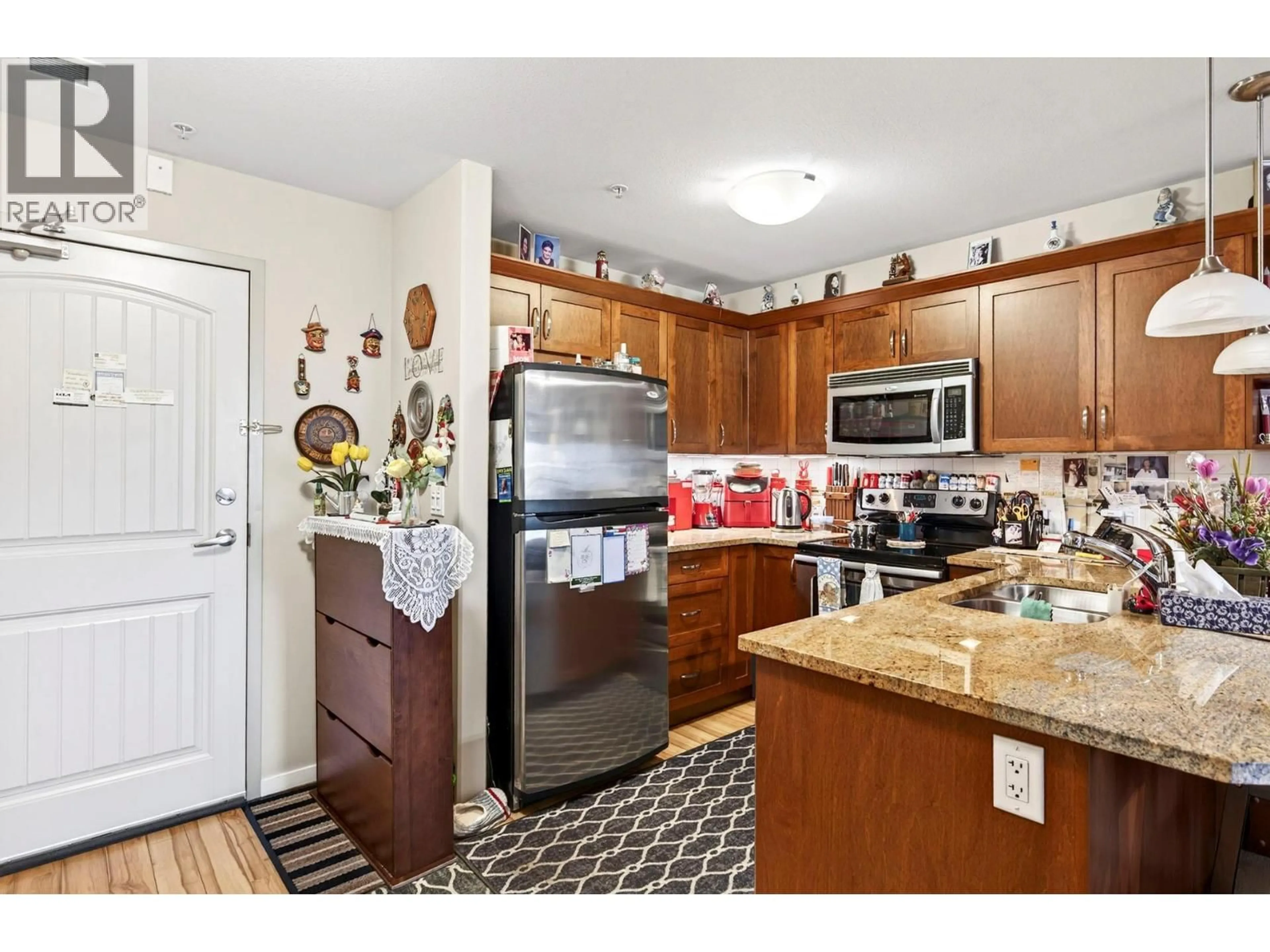 Standard kitchen, unknown for 328 - 689 TRANQUILLE ROAD, Kamloops British Columbia V2B0C7