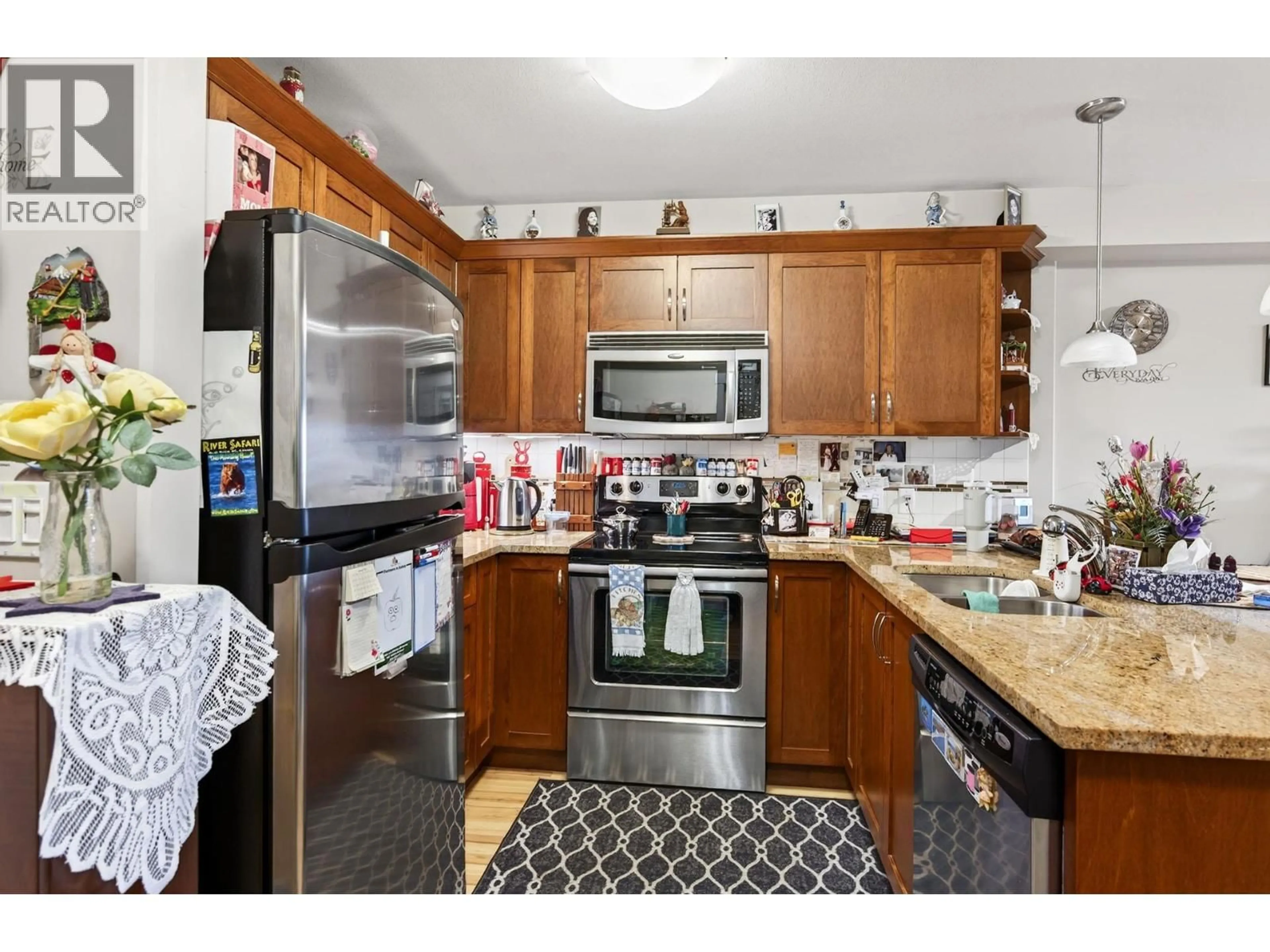 Standard kitchen, unknown for 328 - 689 TRANQUILLE ROAD, Kamloops British Columbia V2B0C7