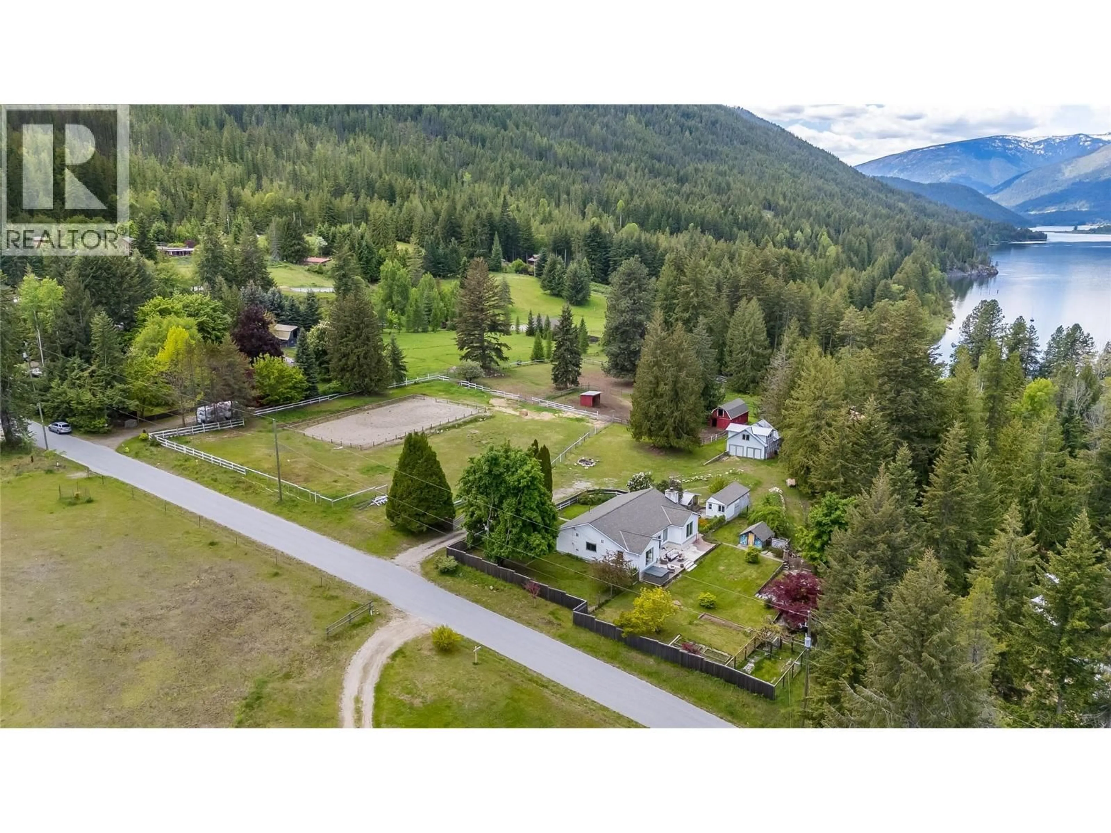 A pic from outside/outdoor area/front of a property/back of a property/a pic from drone, unknown for 765 LEWIS ROAD, Harrop British Columbia V1L6P7