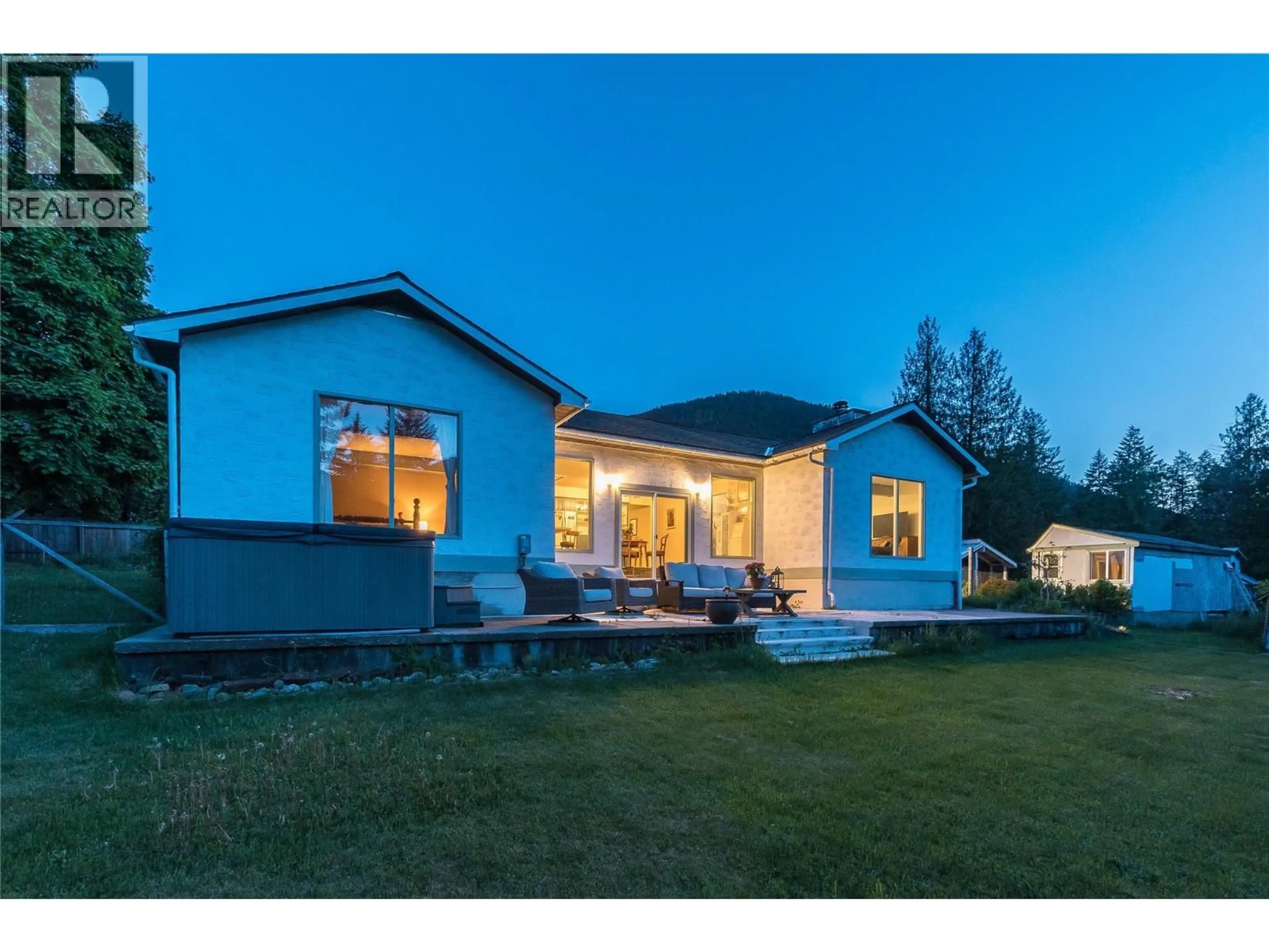 A pic from outside/outdoor area/front of a property/back of a property/a pic from drone, unknown for 765 LEWIS ROAD, Harrop British Columbia V1L6P7