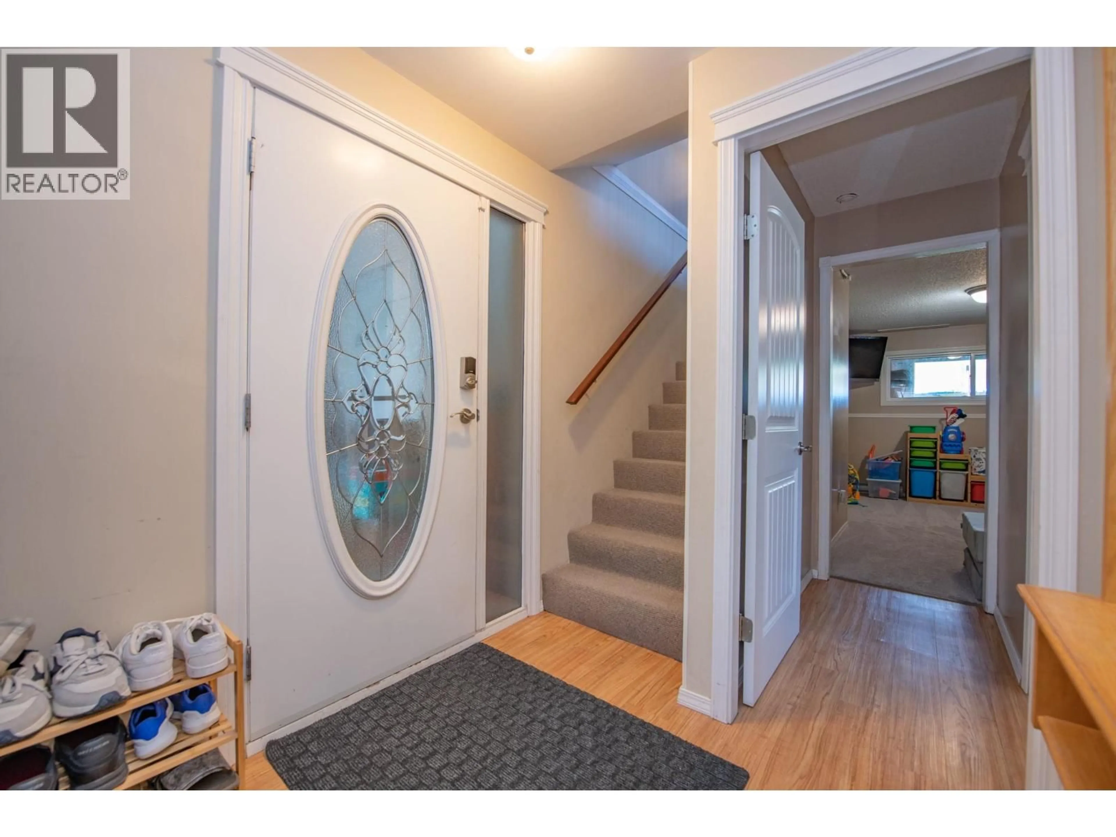 Indoor entryway for 3701 15 AVENUE, Vernon British Columbia V1T7Z6