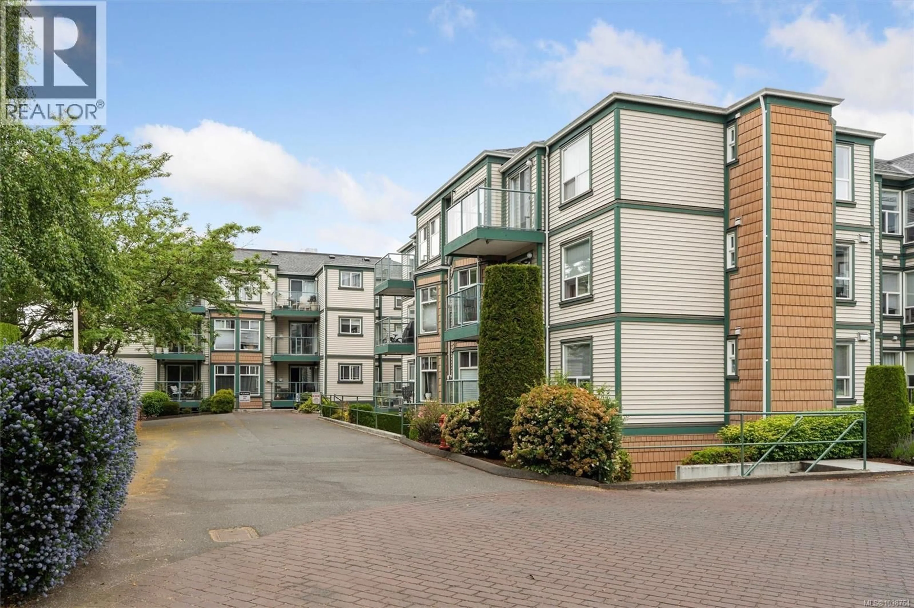 Patio, unknown for 112 - 894 VERNON AVENUE, Saanich British Columbia V8X2W6