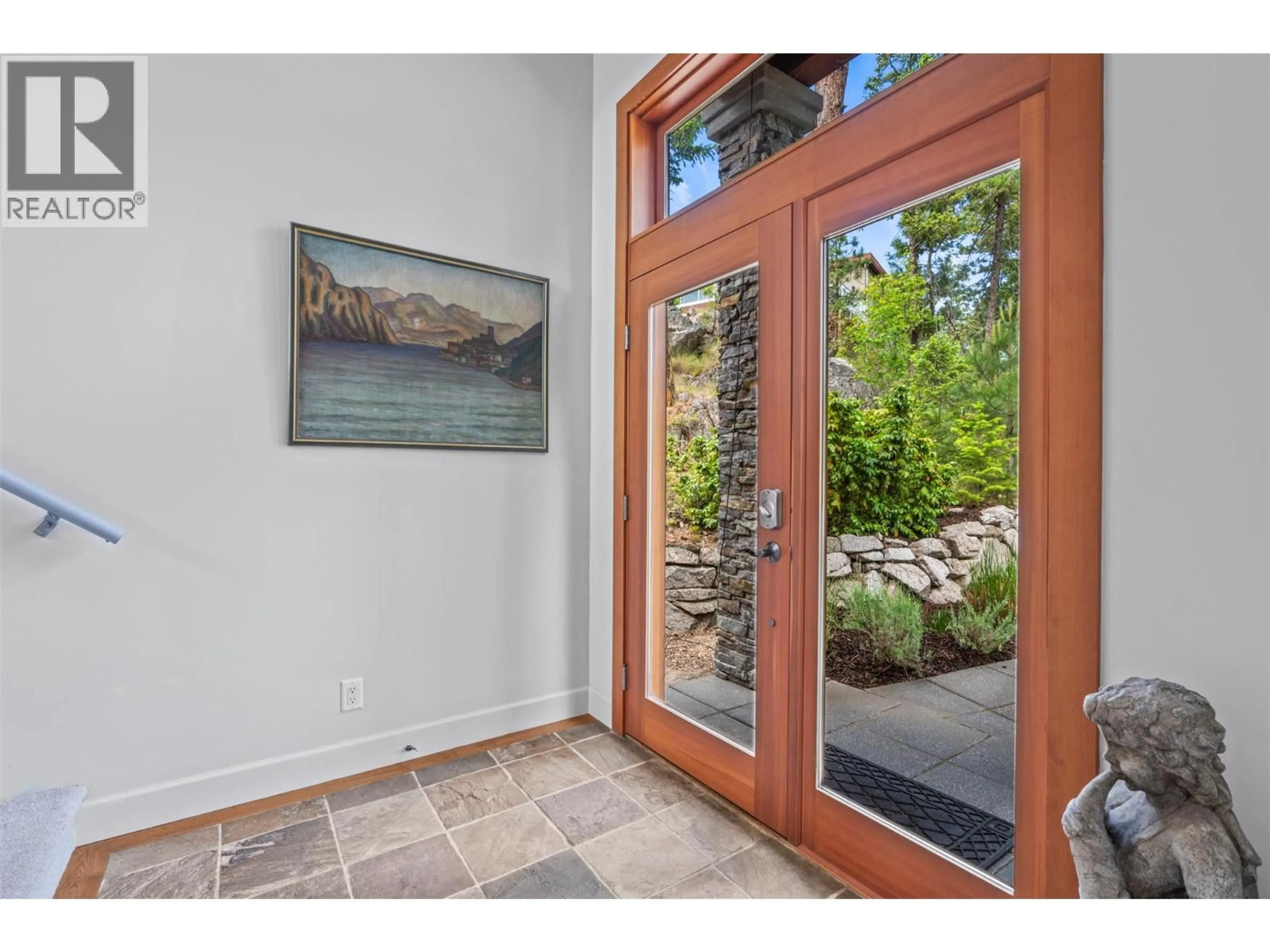 Indoor entryway for 158 - 9845 EASTSIDE ROAD, Vernon British Columbia V1H1Z2