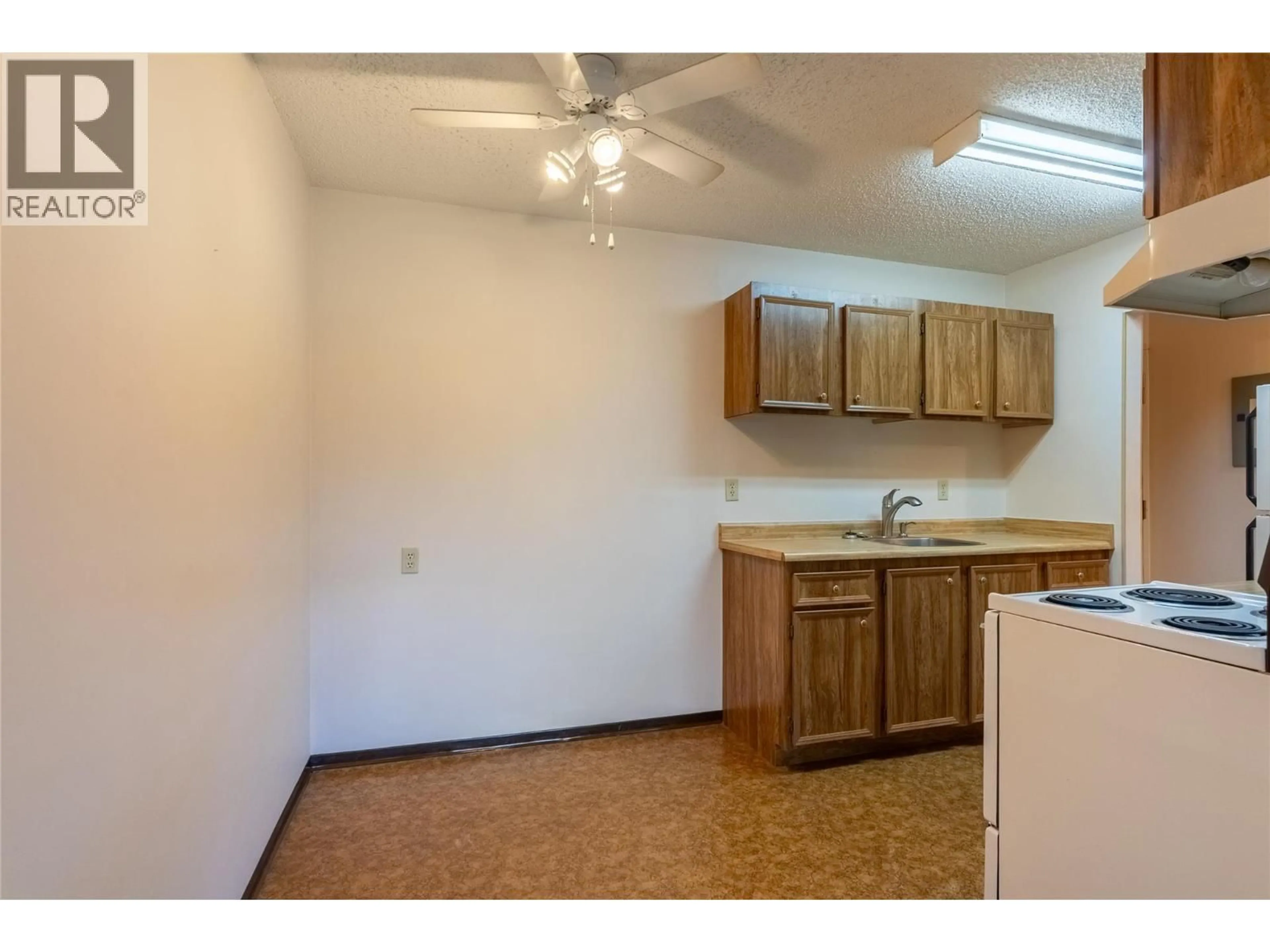 Standard kitchen, unknown for 207 - 280 ALDER DRIVE, Logan Lake British Columbia V0K1W0