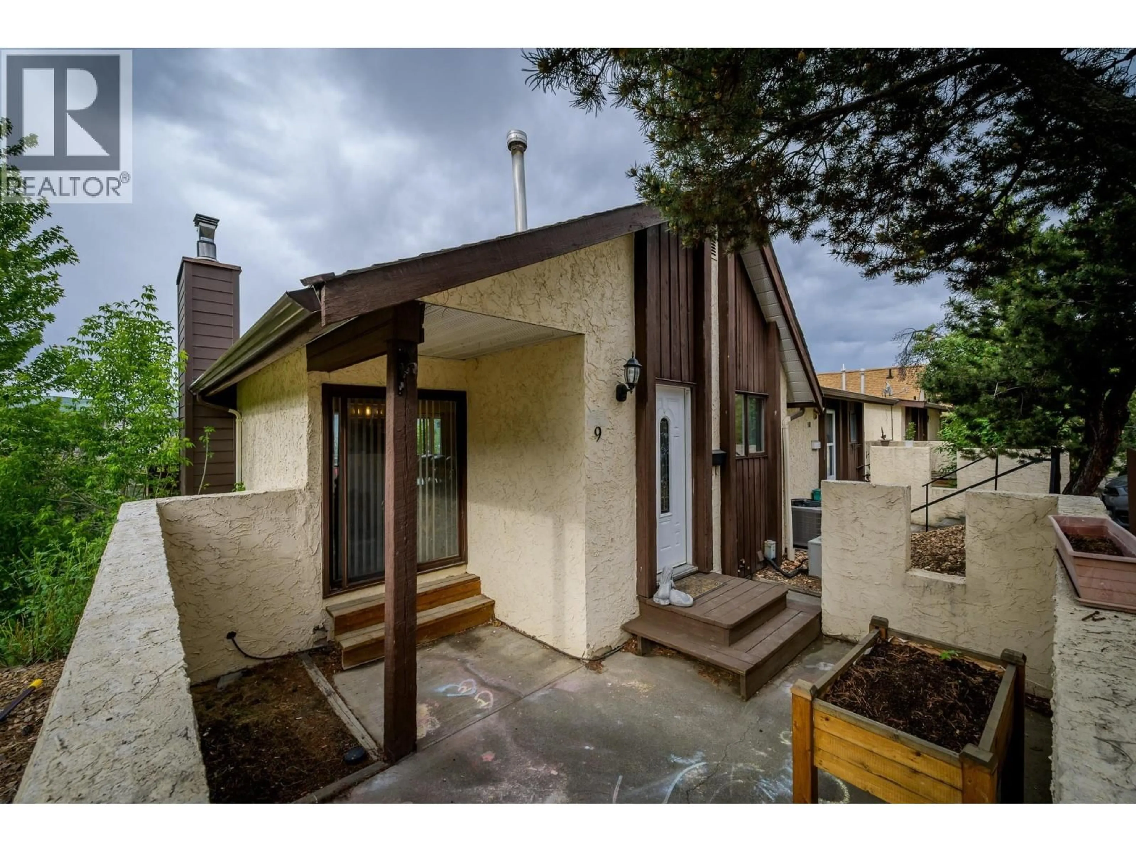 Unknown for 9 - 250 PEMBERTON TERRACE, Kamloops British Columbia V2C6A9