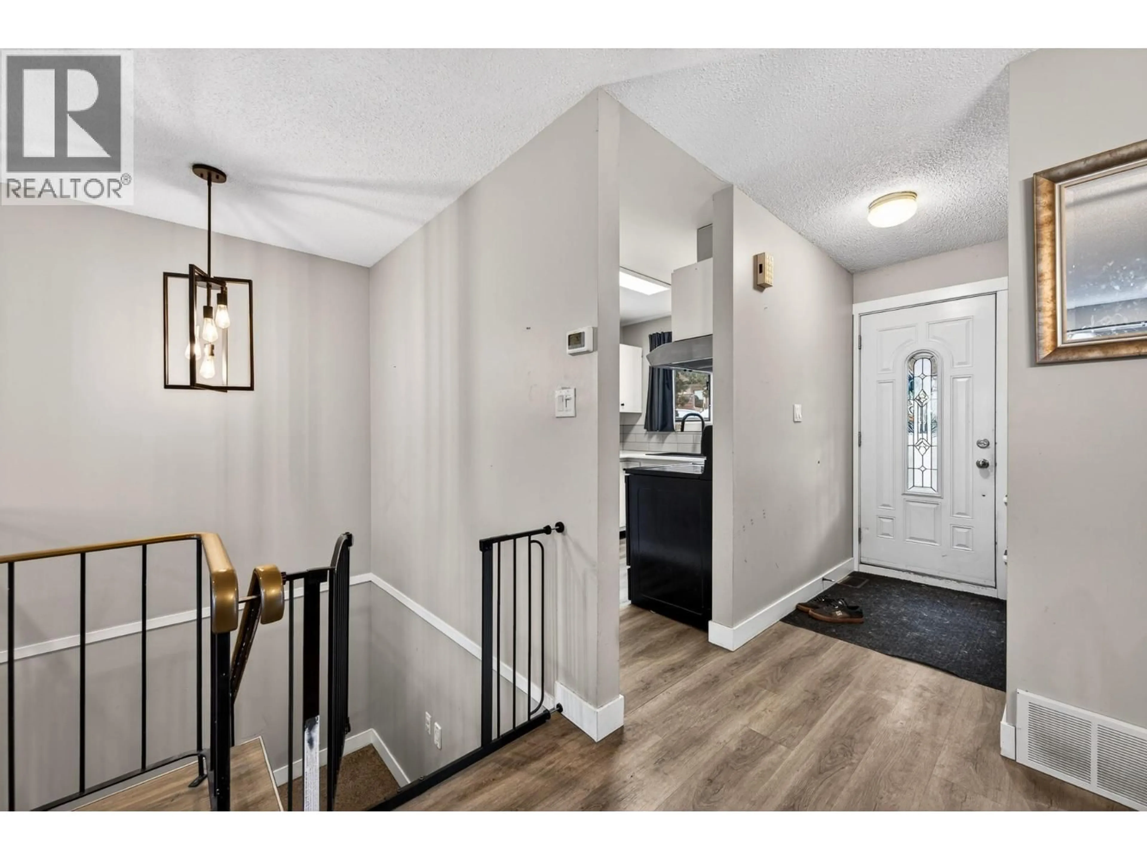 Unknown for 9 - 250 PEMBERTON TERRACE, Kamloops British Columbia V2C6A9