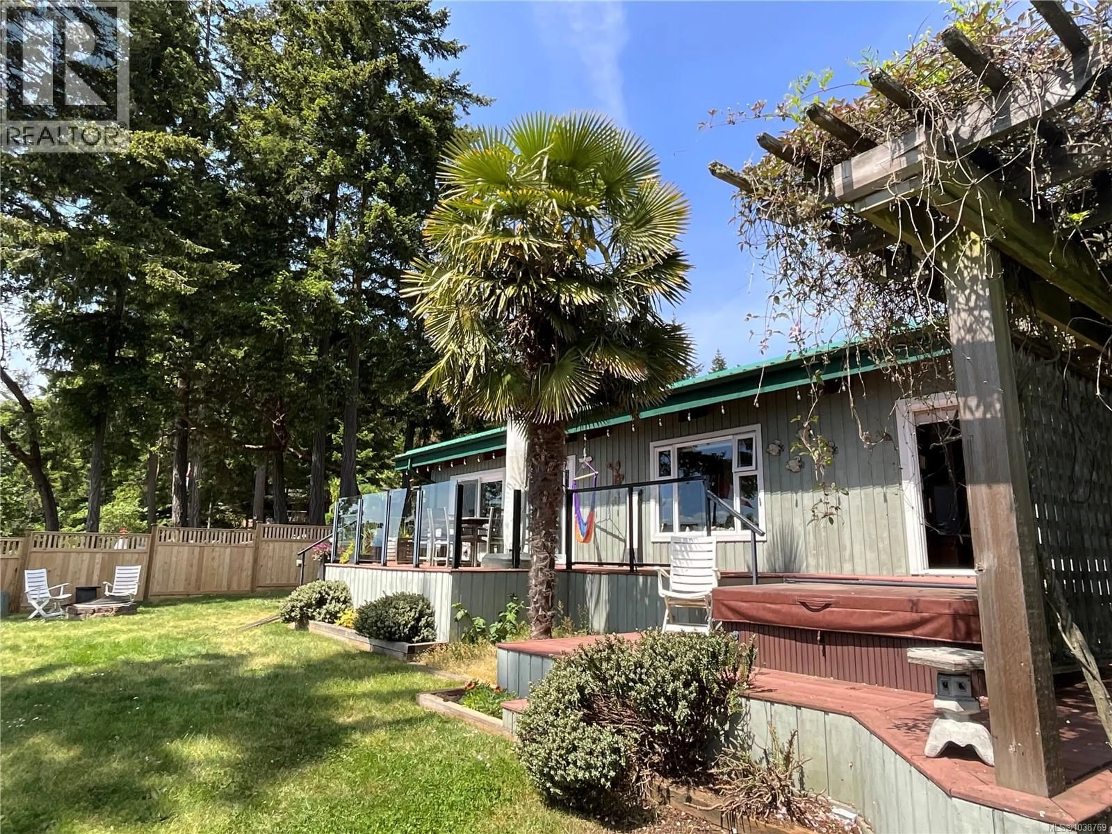 A pic from outside/outdoor area/front of a property/back of a property/a pic from drone, unknown for 2495 SPRING BEACH DRIVE, Gabriola Island British Columbia V0R1X7