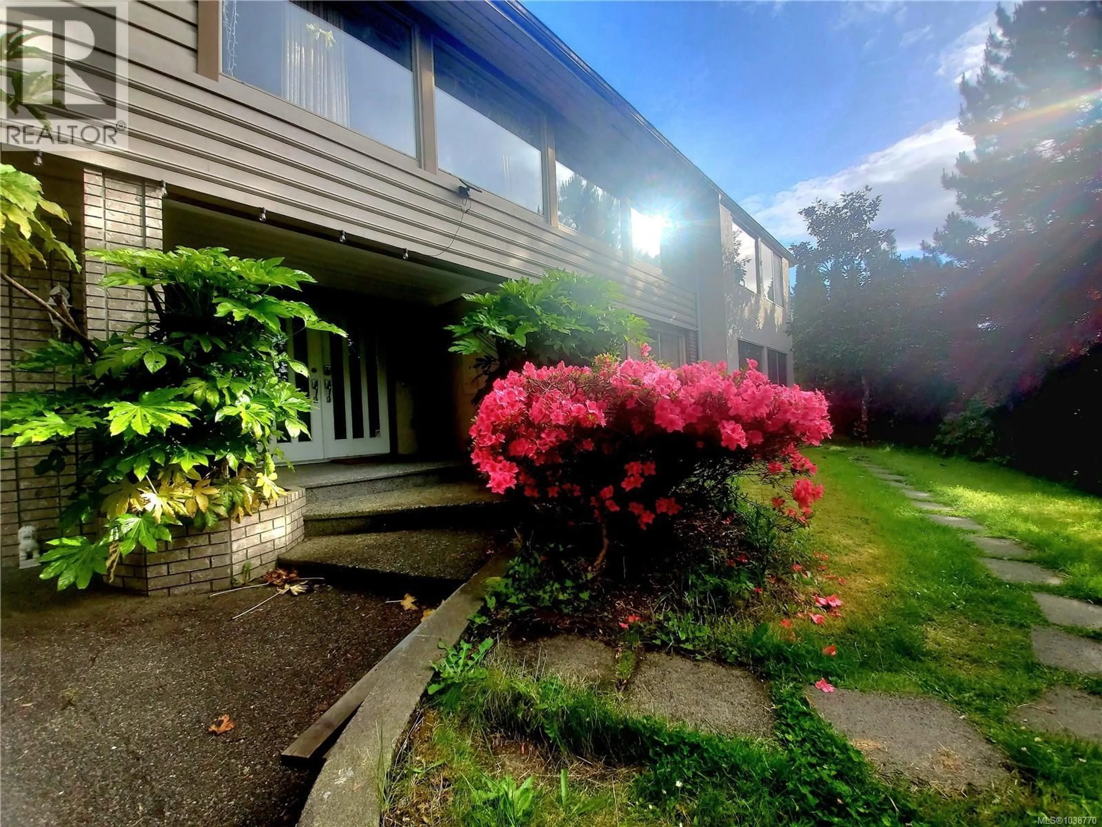 Unknown for 4355 EMILY CARR DRIVE, Saanich British Columbia V8X5E3