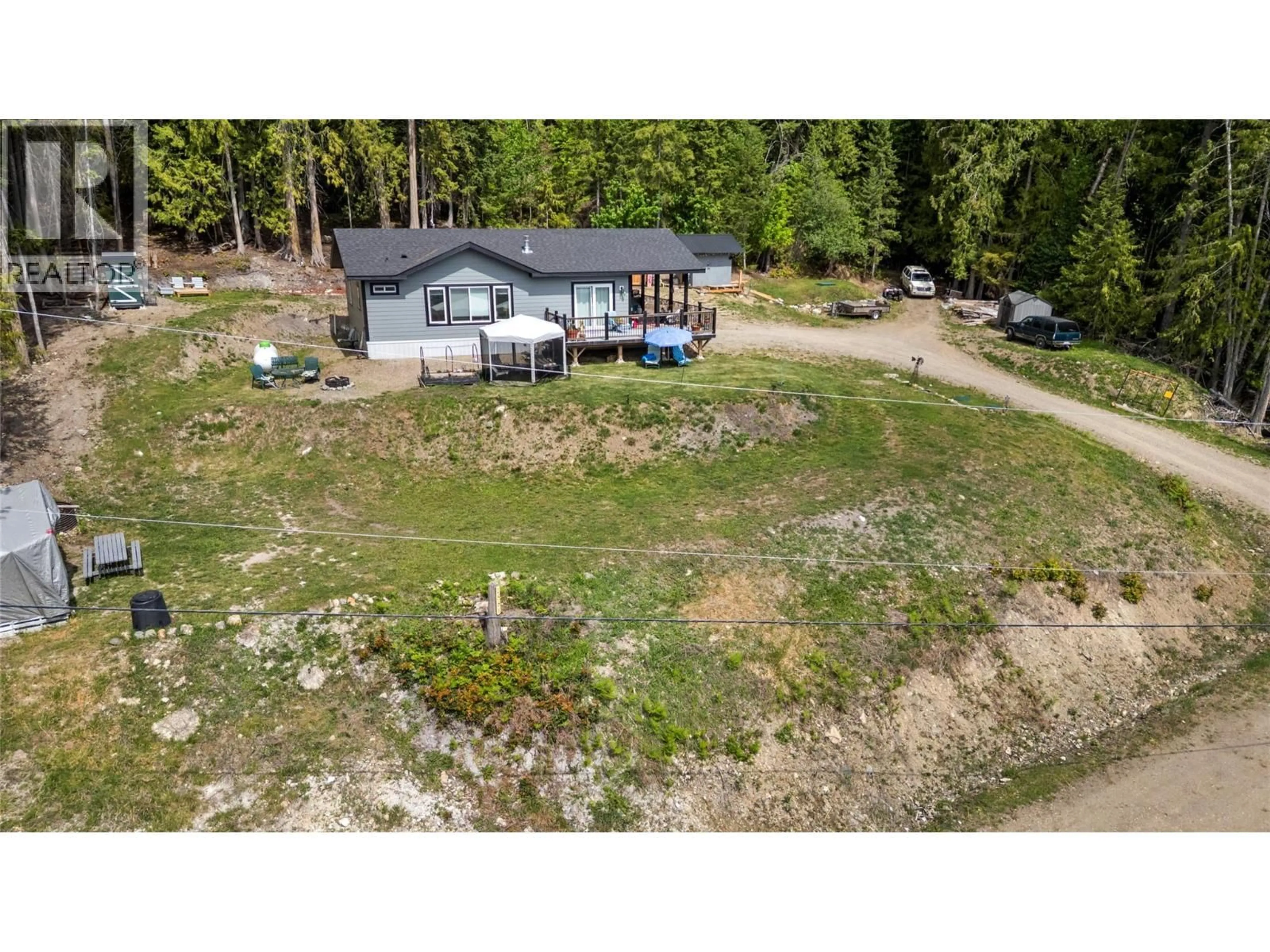 Unknown for 7551 KLONDIKE TRAIL, Anglemont British Columbia V0E1M8