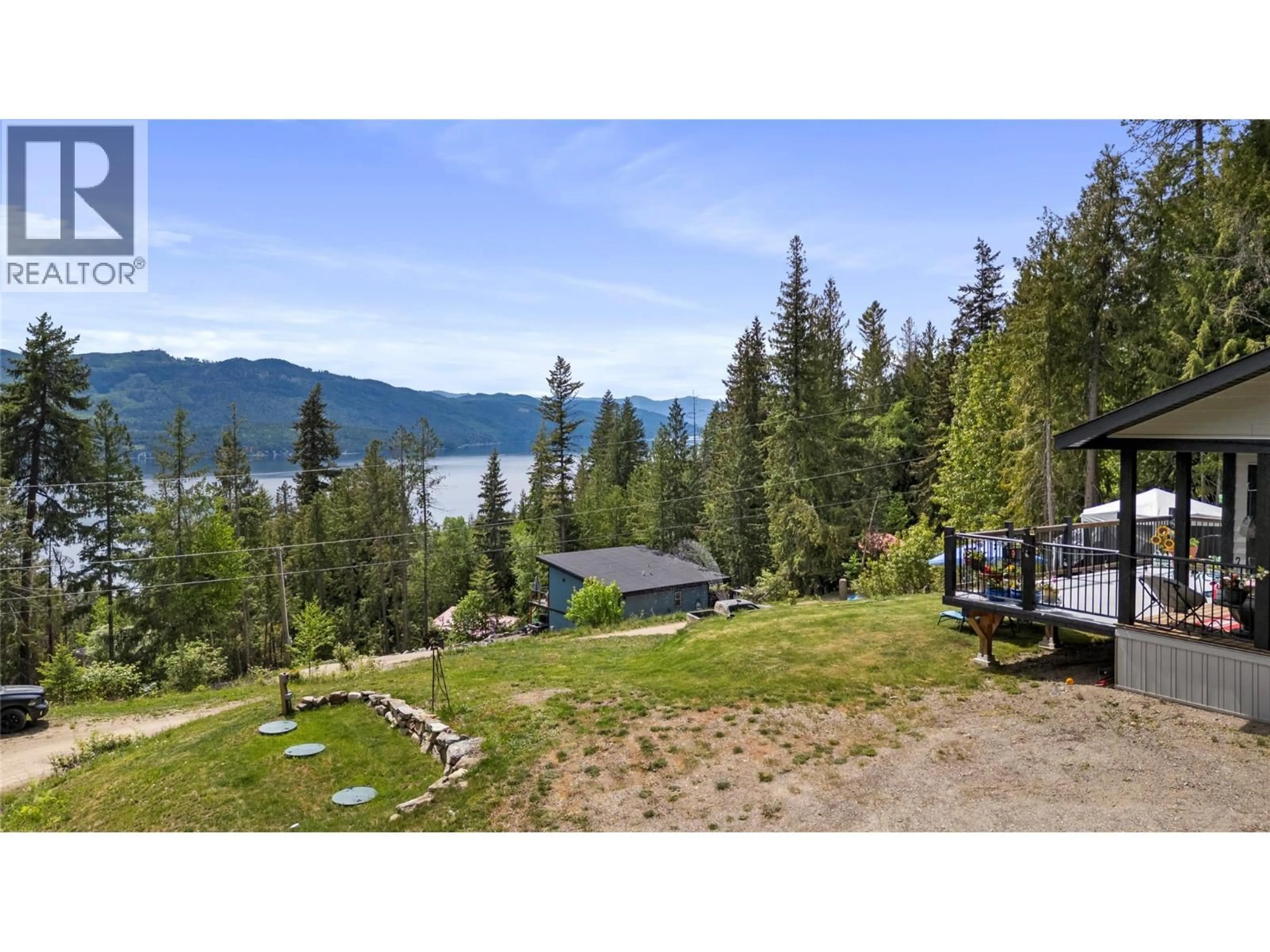 Unknown for 7551 KLONDIKE TRAIL, Anglemont British Columbia V0E1M8