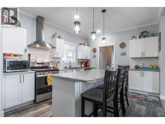 7551 KLONDIKE TRAIL, Anglemont 5