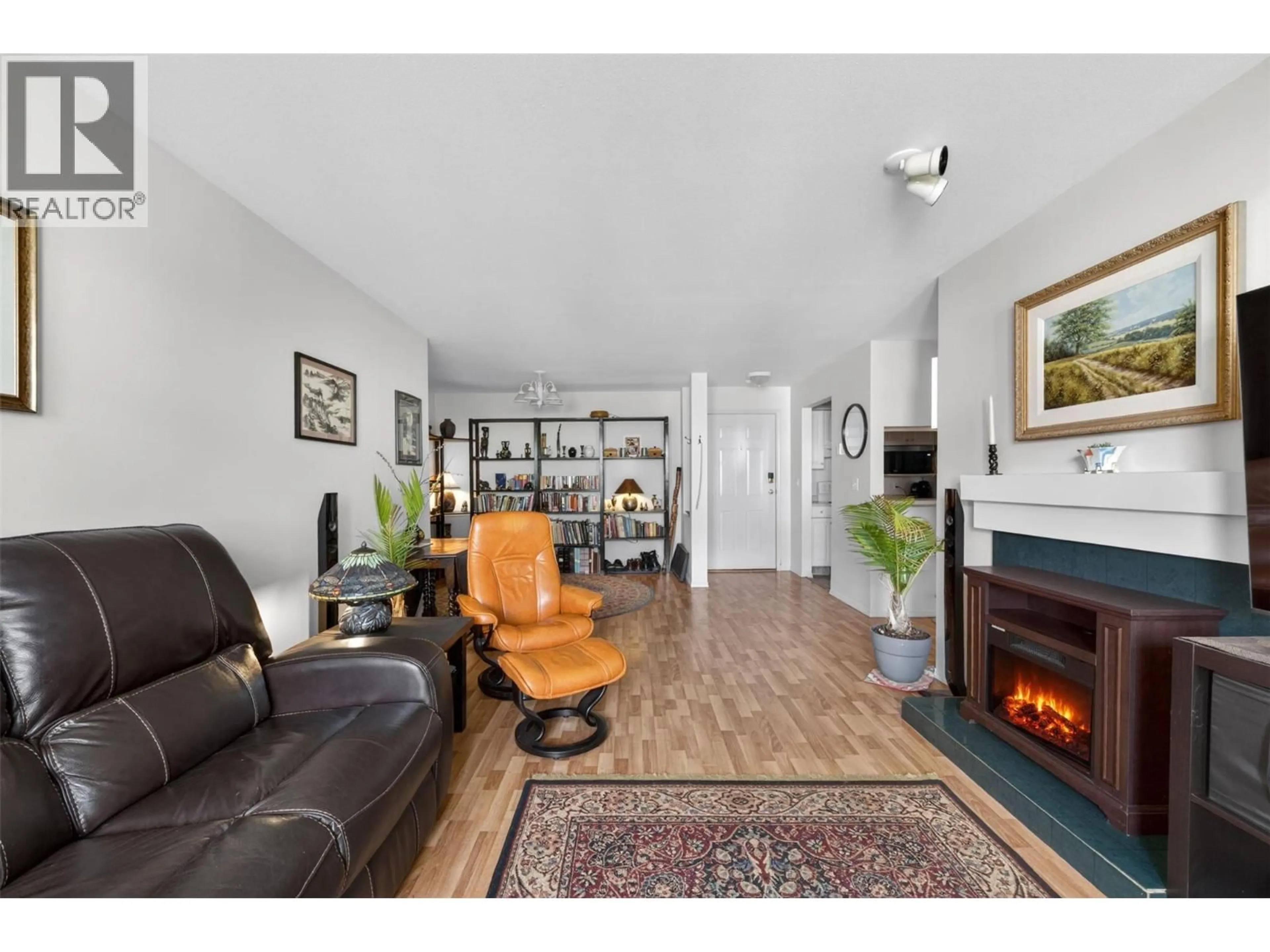 Unknown for 310 - 650 3 STREET SOUTHWEST, Salmon Arm British Columbia V1E1P6