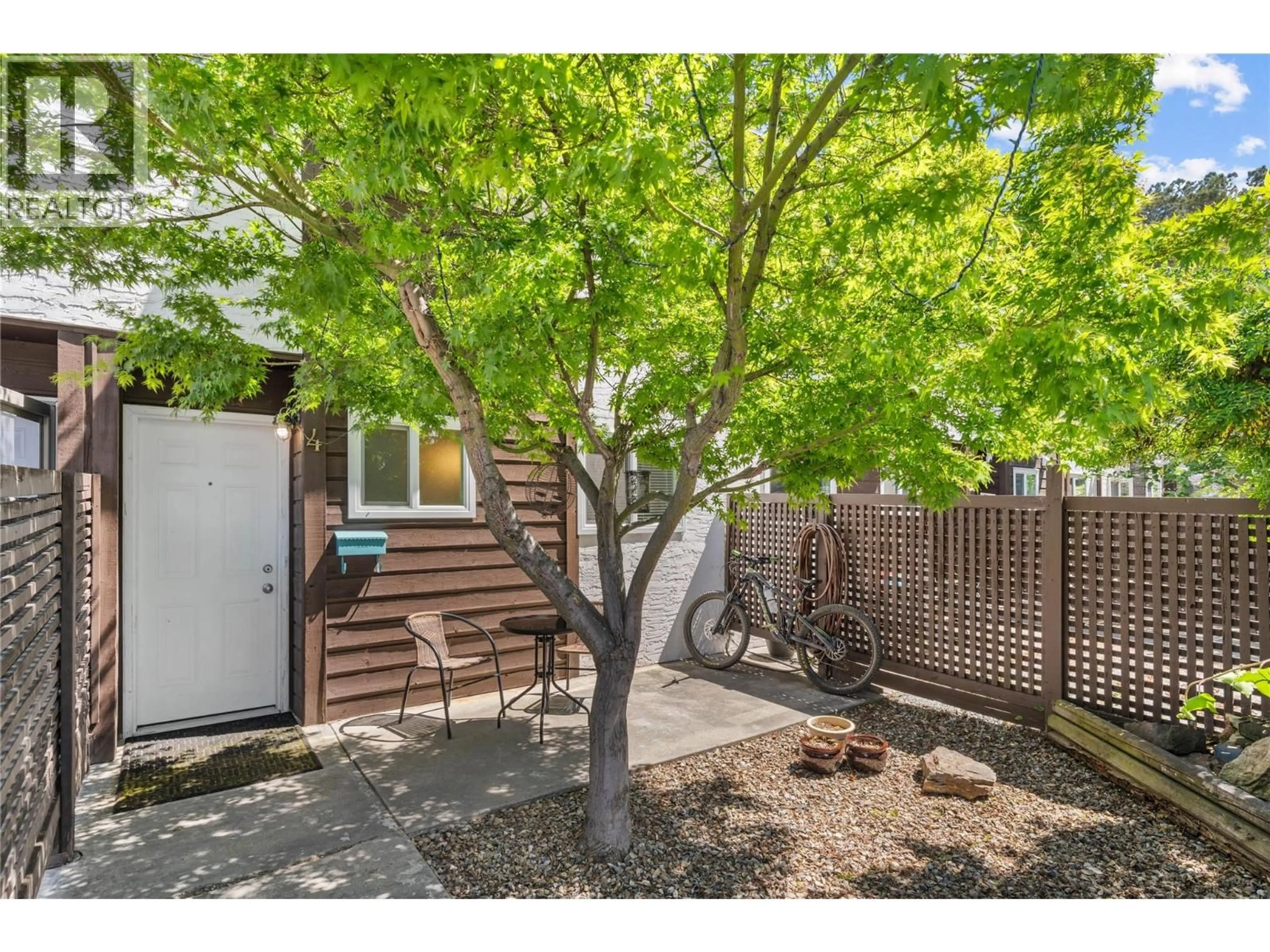 Unknown for 4 - 3135 WALNUT ROAD, Kelowna British Columbia V1W3T6