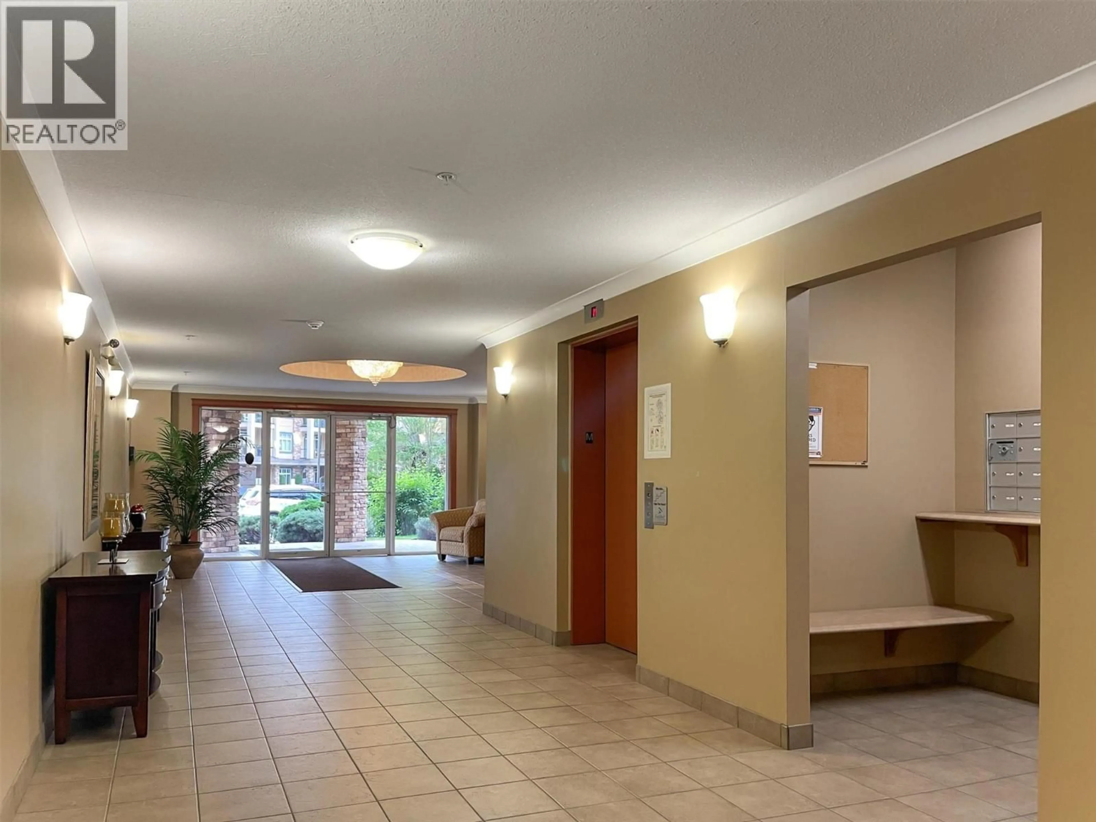 Unknown for 402 - 307 WHITMAN ROAD, Kelowna British Columbia V1V2P3