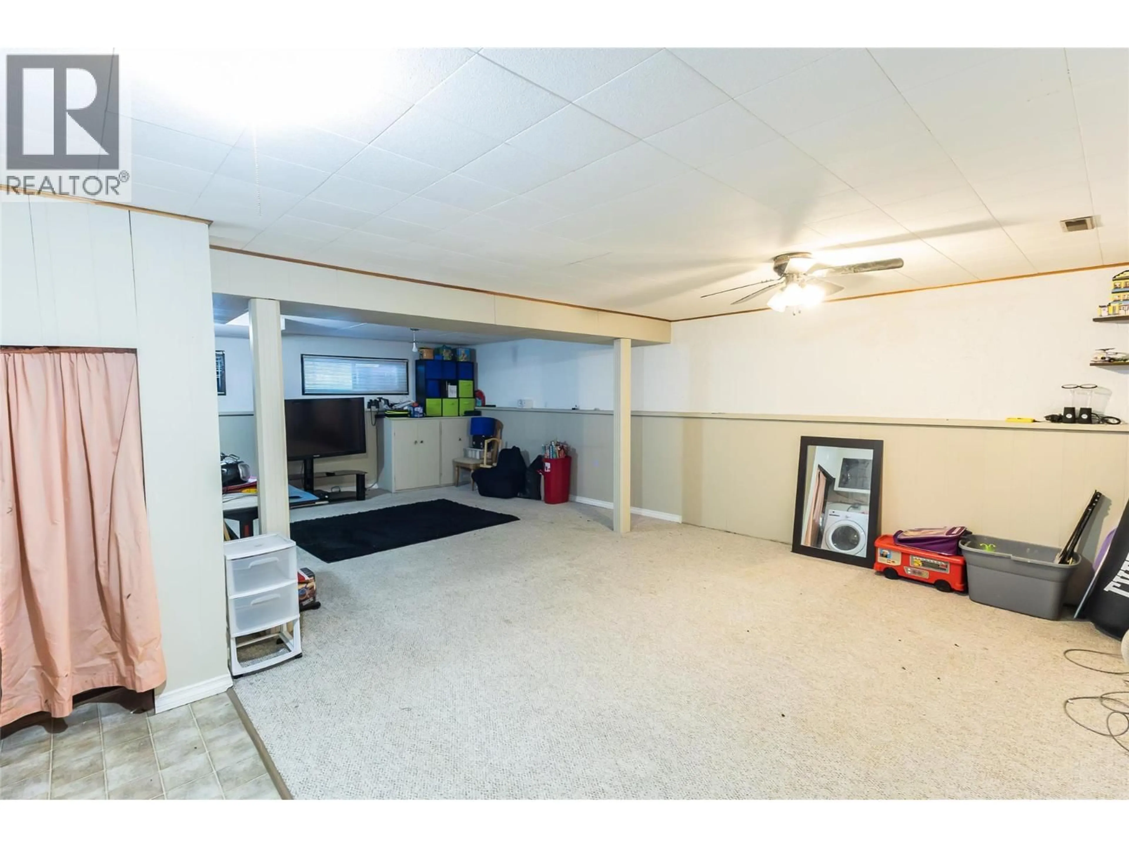 Indoor garage for 9400 RAVINE DRIVE, Dawson Creek British Columbia V1G3V6