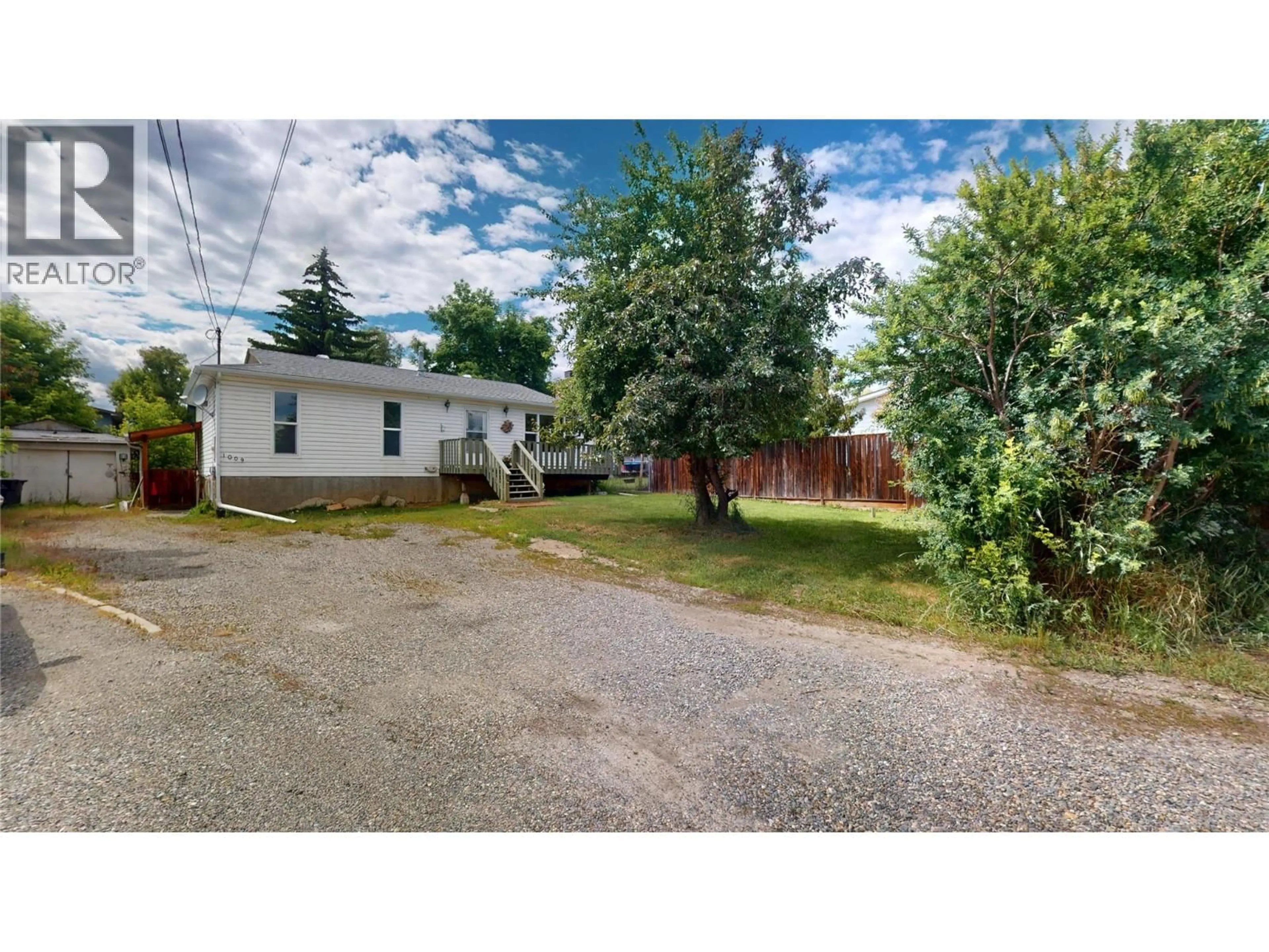 A pic from outside/outdoor area/front of a property/back of a property/a pic from drone, street for 1009 12TH AVENUE SOUTH, Cranbrook British Columbia V1C4R7