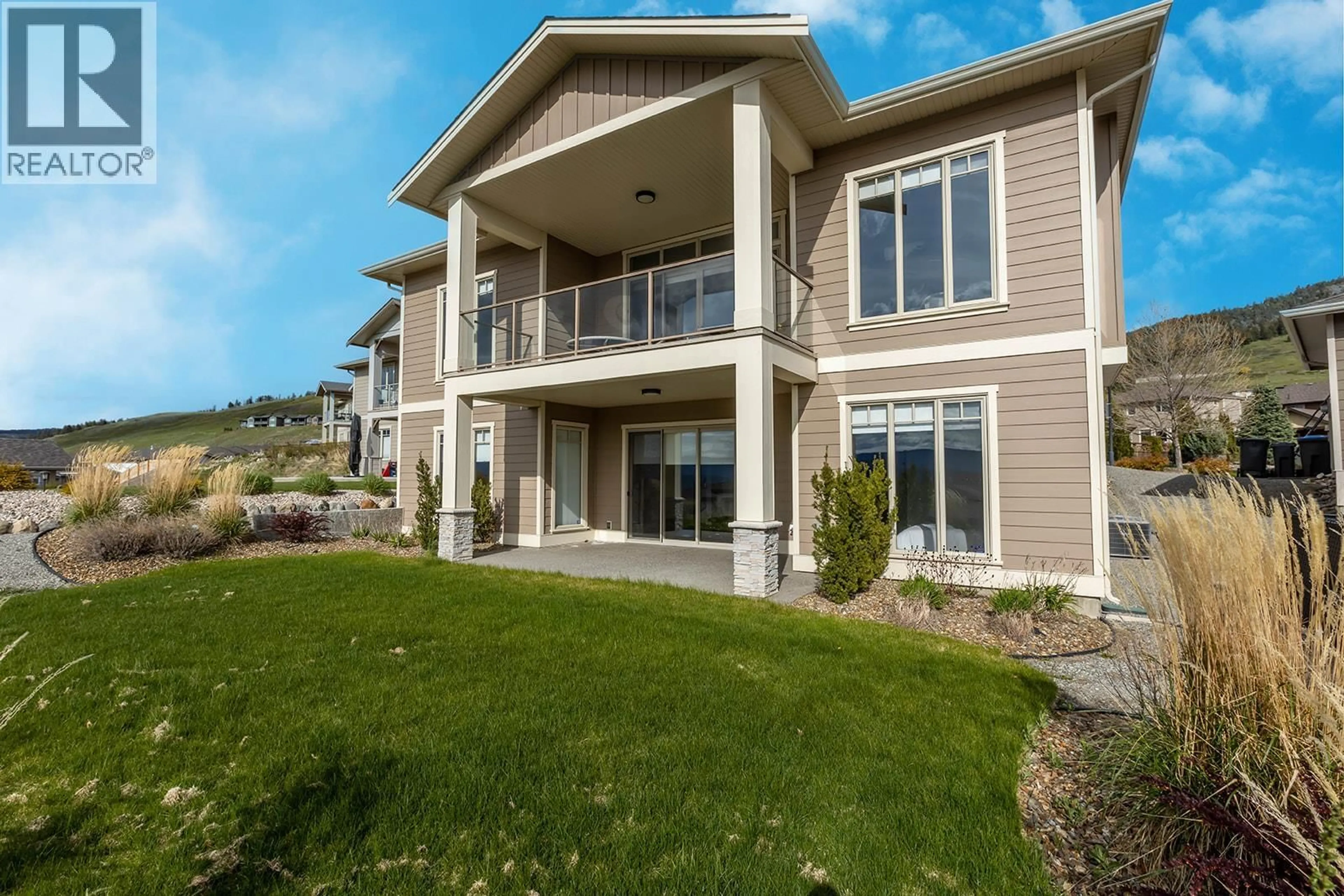 Home with vinyl exterior material, water/lake/river/ocean view for 1796 TOWER RANCH BOULEVARD, Kelowna British Columbia V1P1B5