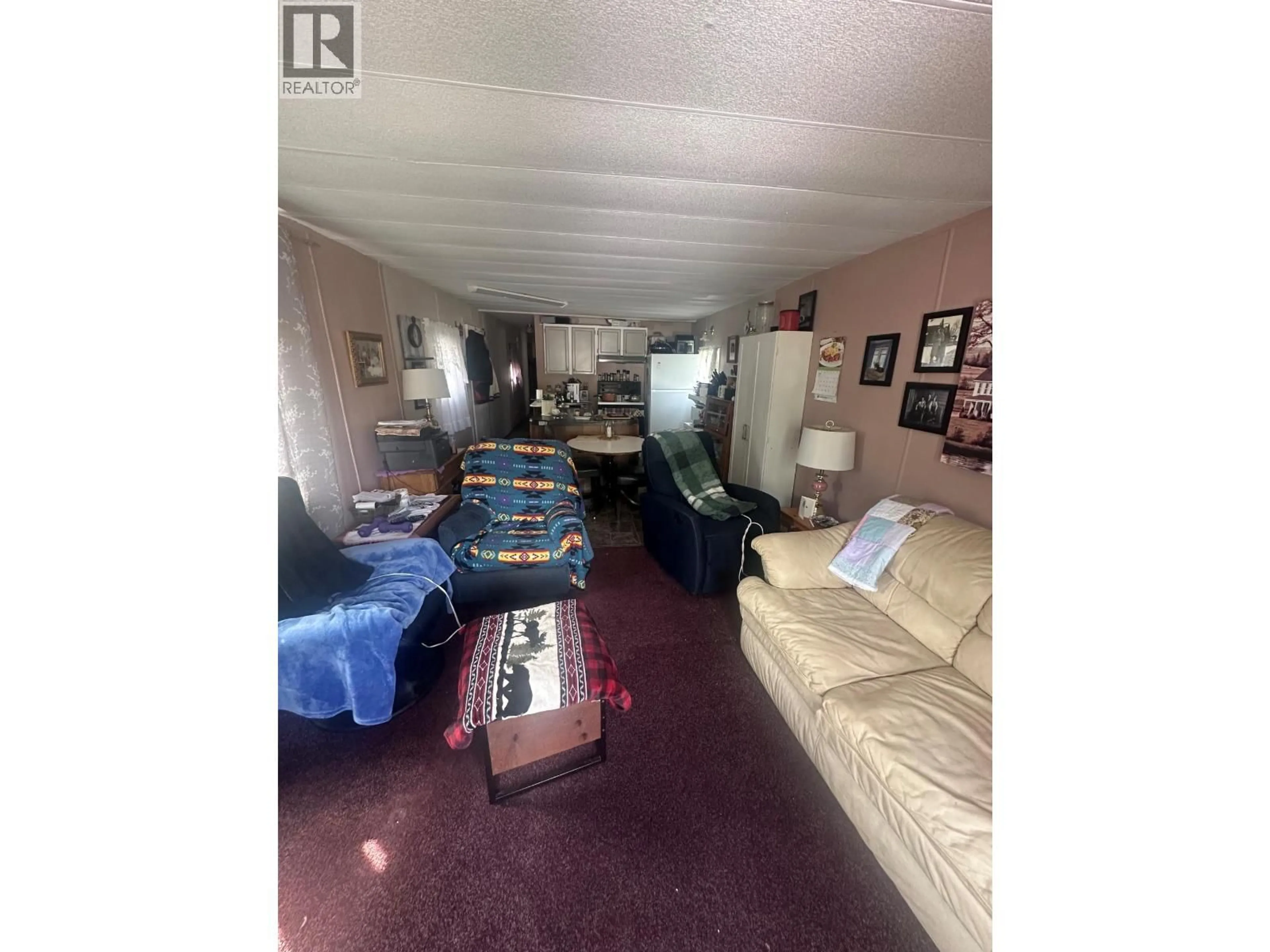 A pic of a room for 5229 44 STREET SOUTHEAST, Chetwynd British Columbia V0C1J0