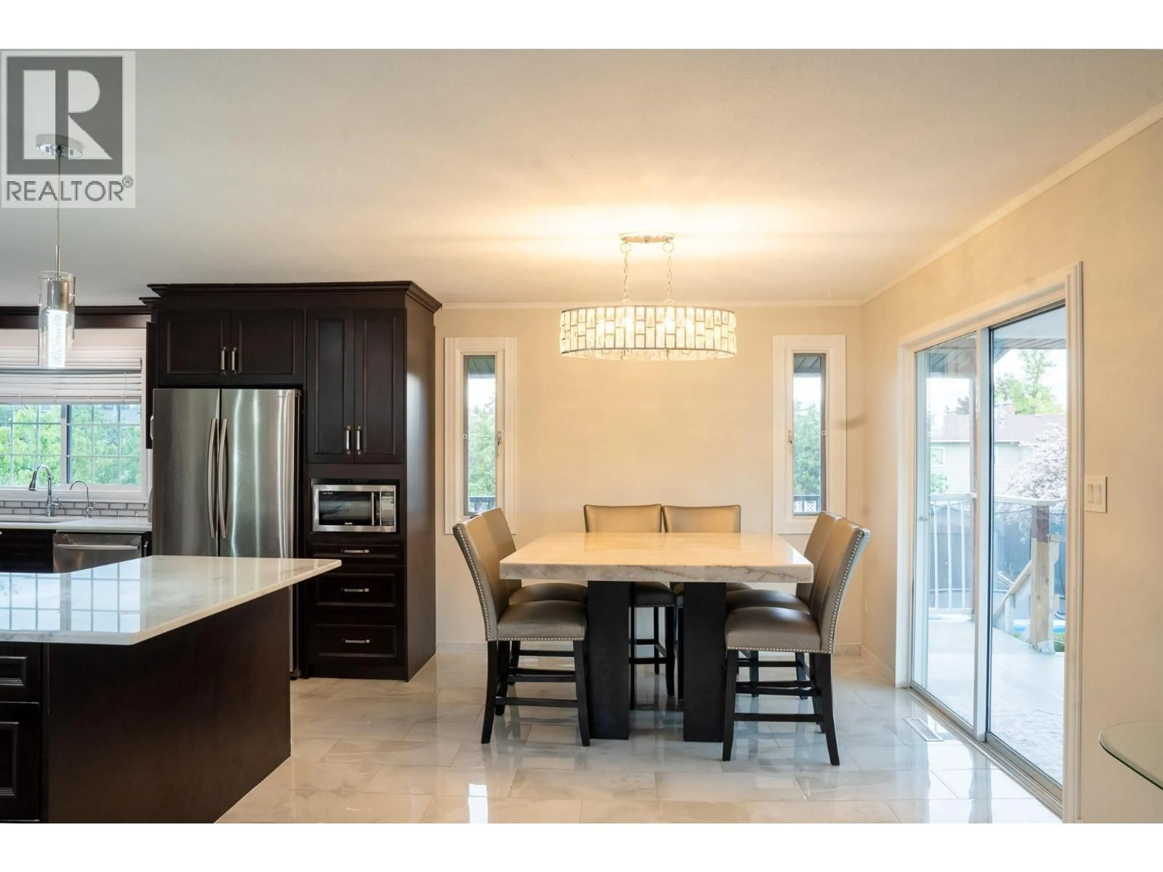 Open concept kitchen, ceramic/tile floor for 610 ZIPRICK ROAD, Rutland British Columbia V1X5R5