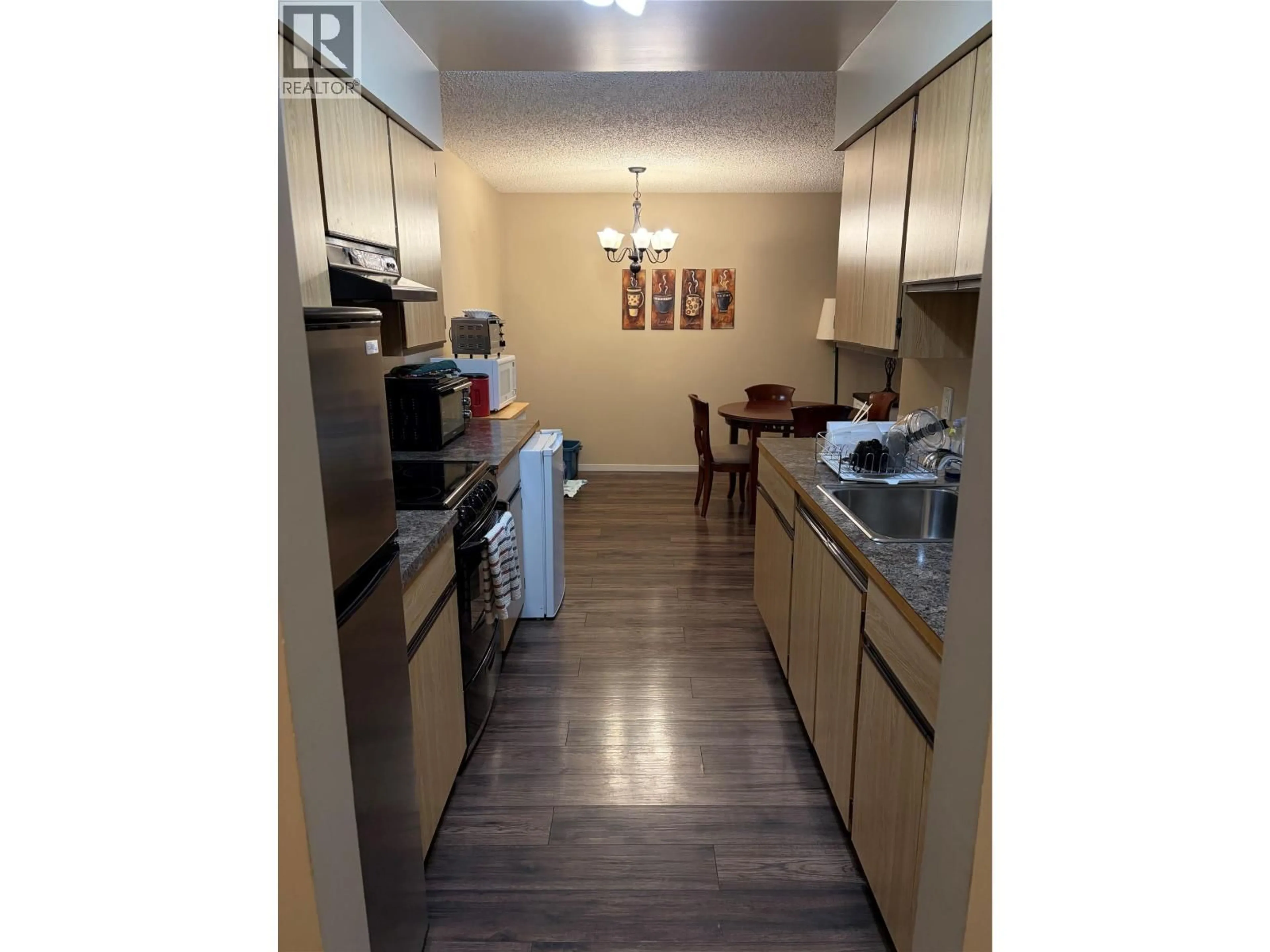 Standard kitchen, wood/laminate floor for 302 - 775 BALMER CRESCENT, Elkford British Columbia V0B1H0