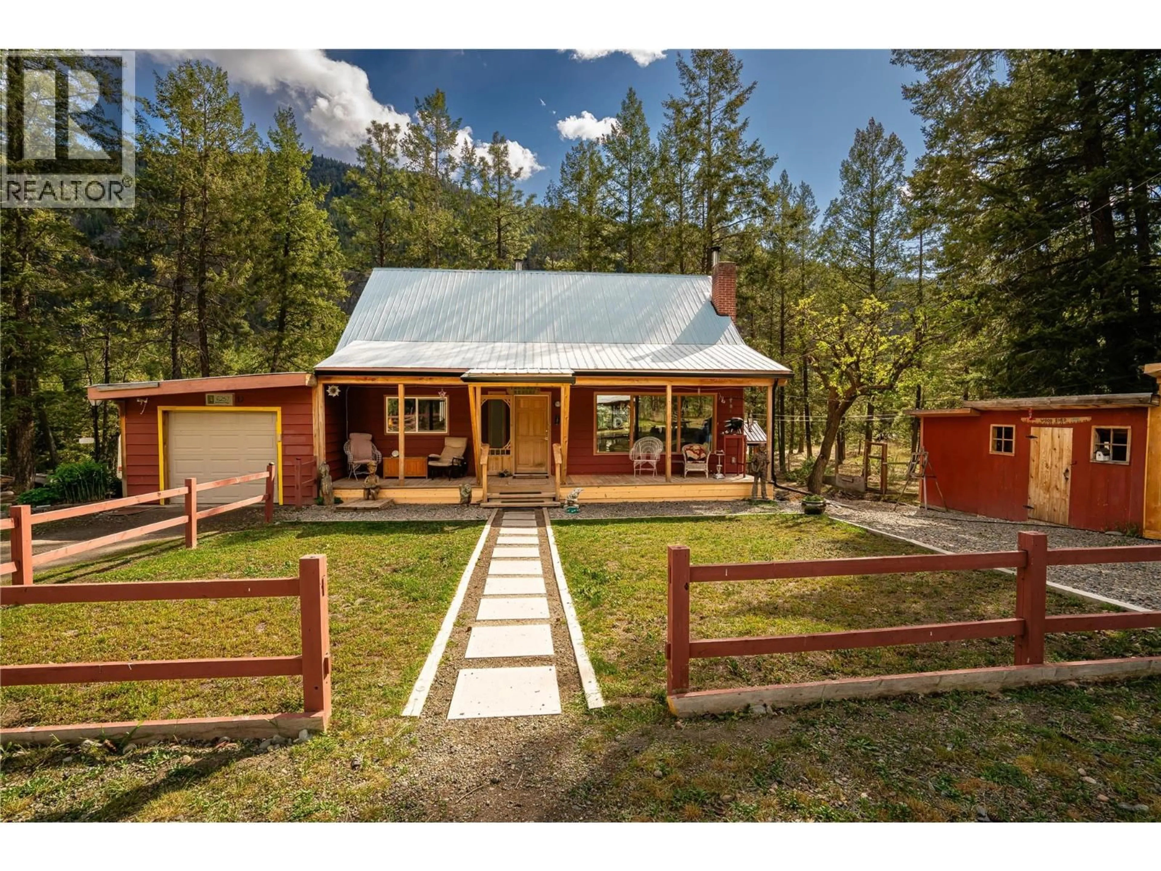 A pic from outside/outdoor area/front of a property/back of a property/a pic from drone, mountain view for 6257 HIGHWAY 3 OTHER, Hedley British Columbia V0X1K0