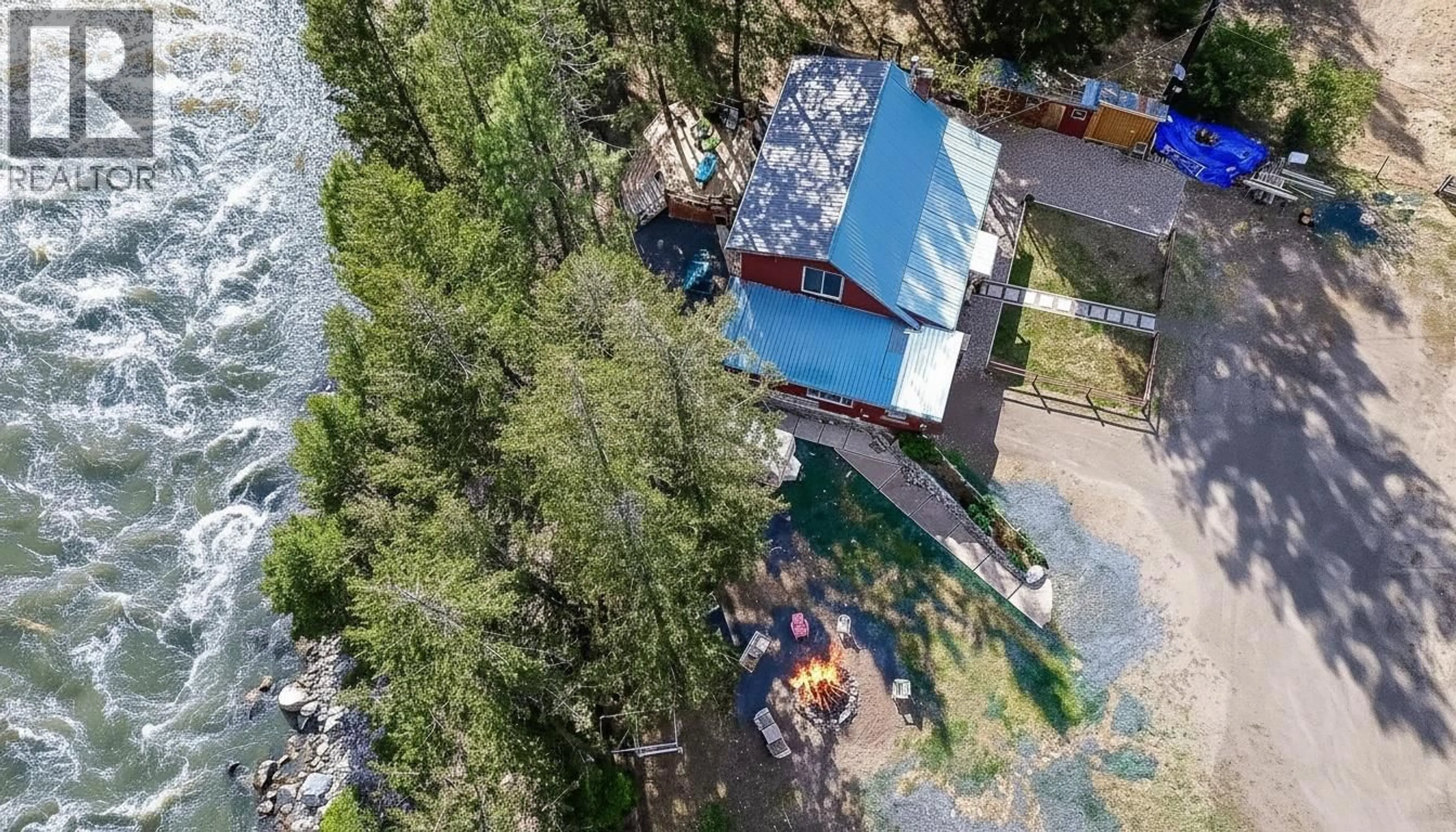 A pic from outside/outdoor area/front of a property/back of a property/a pic from drone, unknown for 6257 HIGHWAY 3 OTHER, Hedley British Columbia V0X1K0