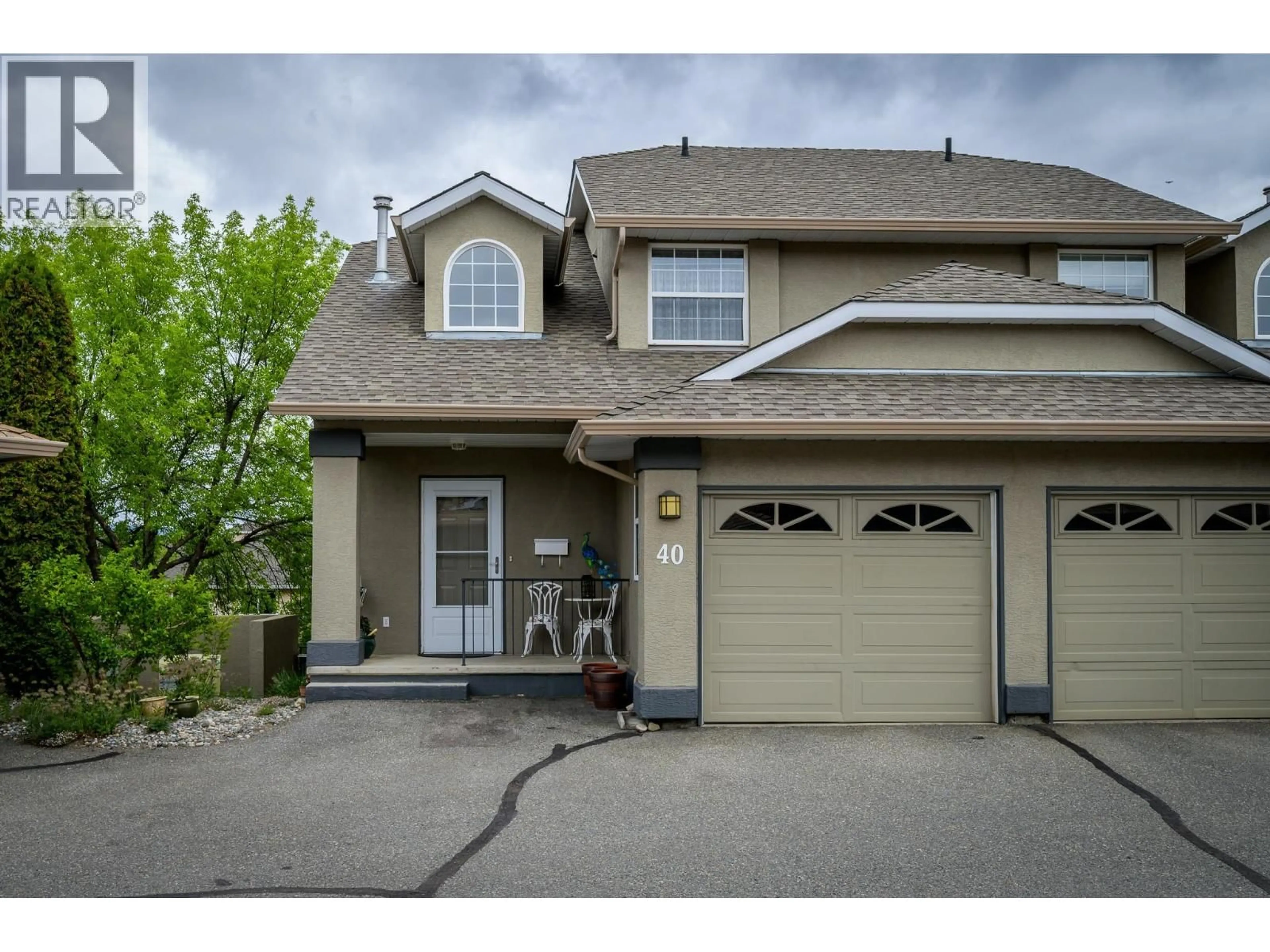 Home with vinyl exterior material, street for 40 - 1750 MCKINLEY COURT, Kamloops British Columbia V2E2N5