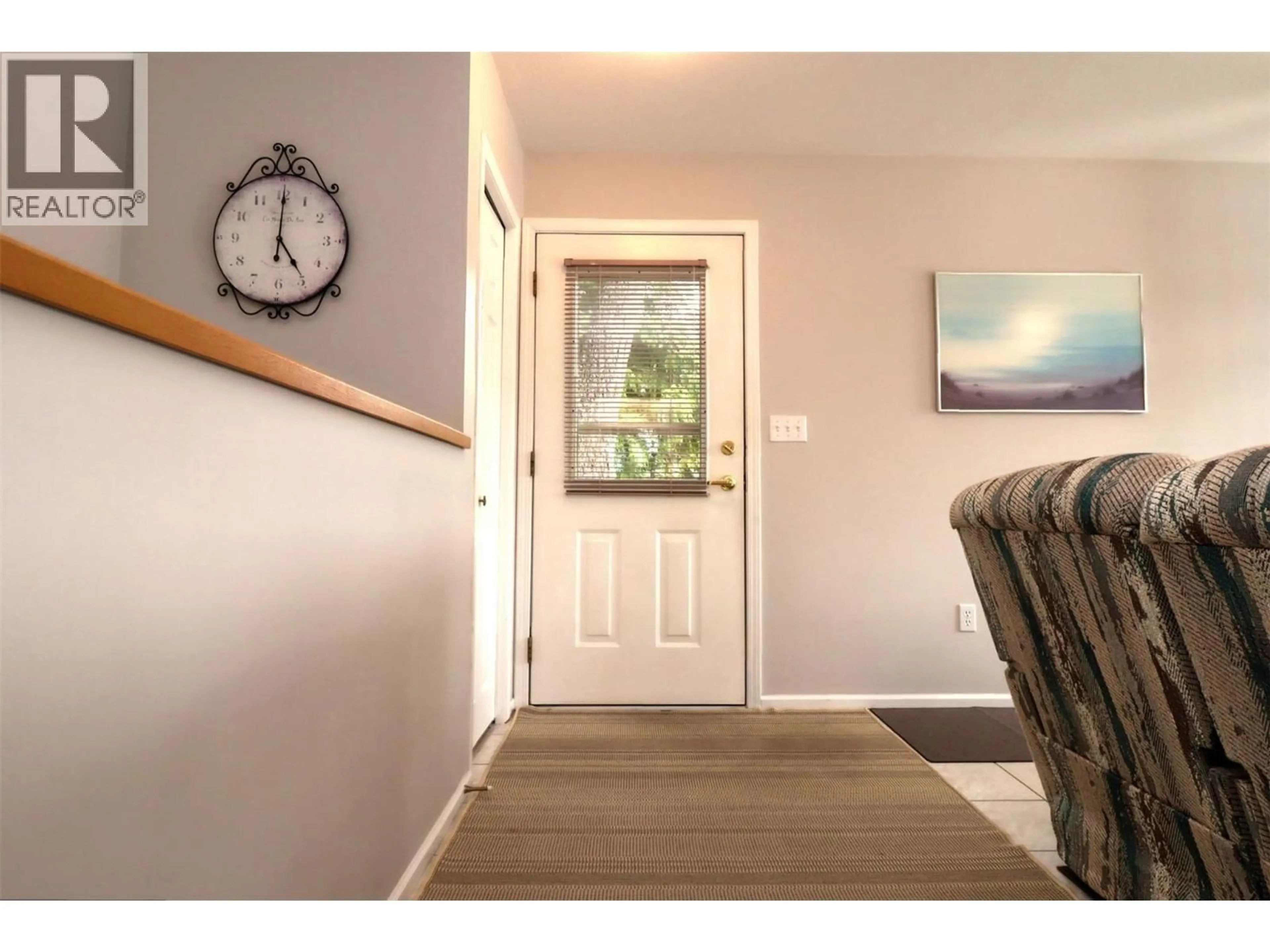 Indoor entryway for 8298 SQUILAX ANGLEMONT ROAD, Anglemont British Columbia V0E1M8