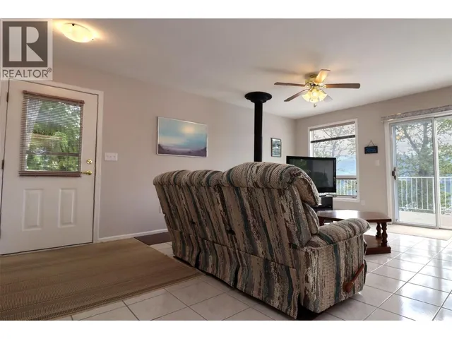 8298 SQUILAX ANGLEMONT ROAD, Anglemont 5