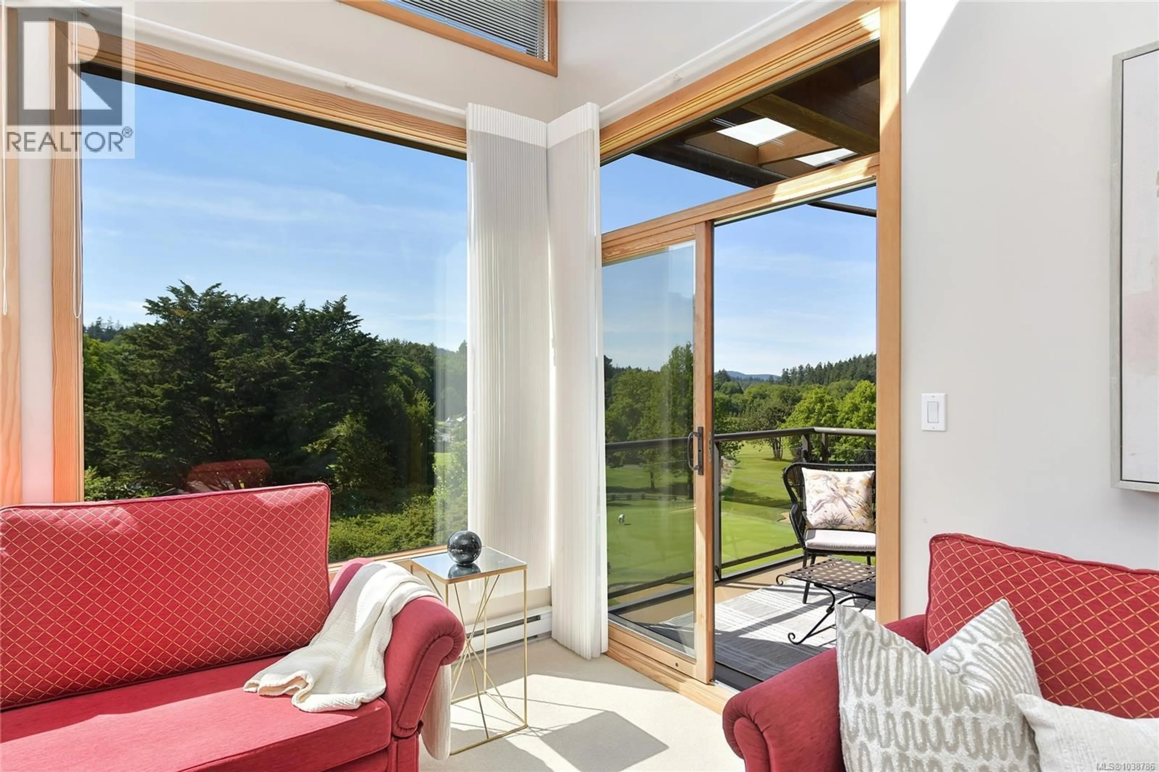 Patio, water/lake/river/ocean view for 403 - 5327 CORDOVA BAY ROAD, Saanich British Columbia V8Y2L3